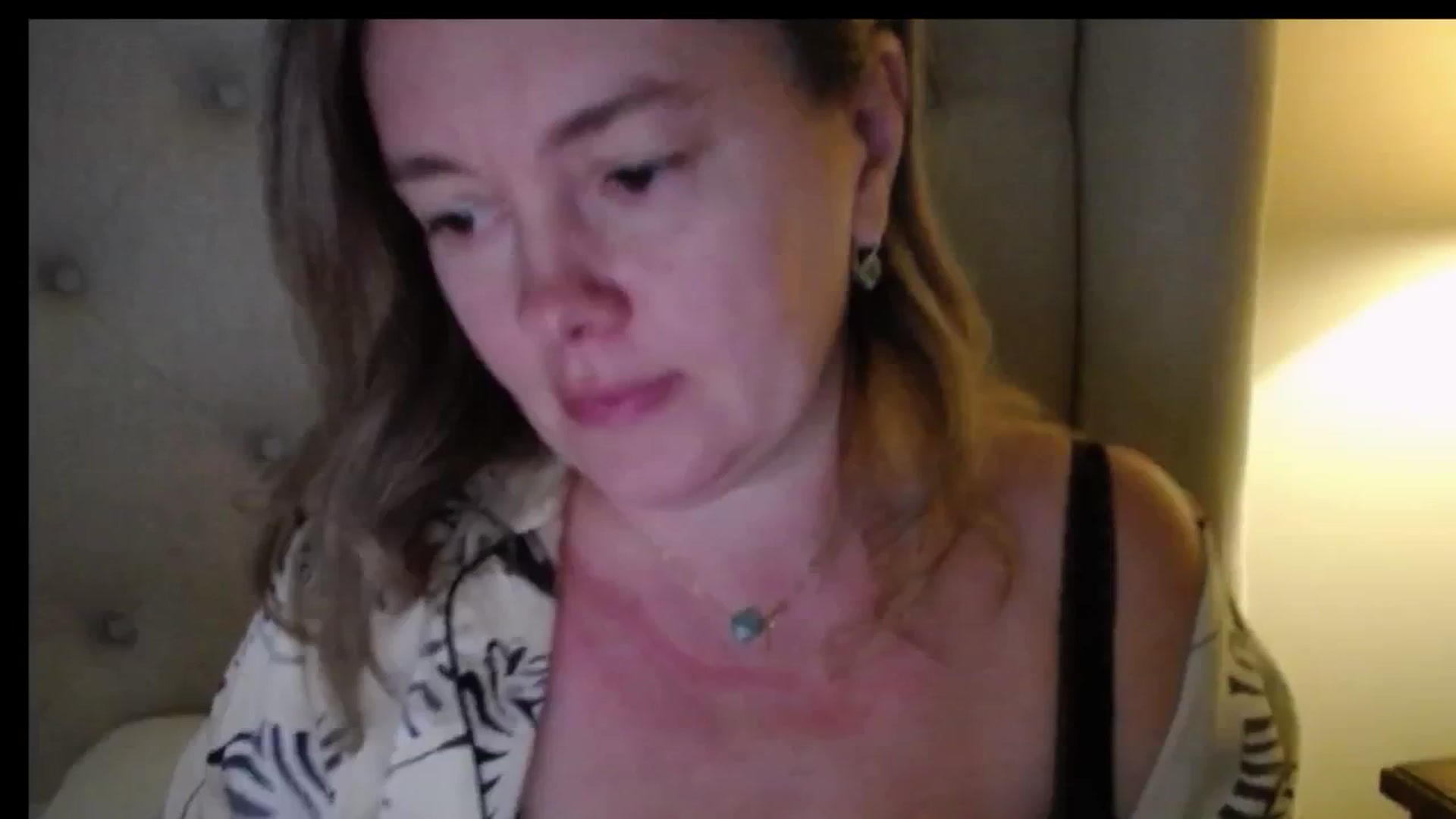 Gallery image thumbnail from J0llye's myfreecams stream on, 12/05/2025, 16:58 image 19 of 20