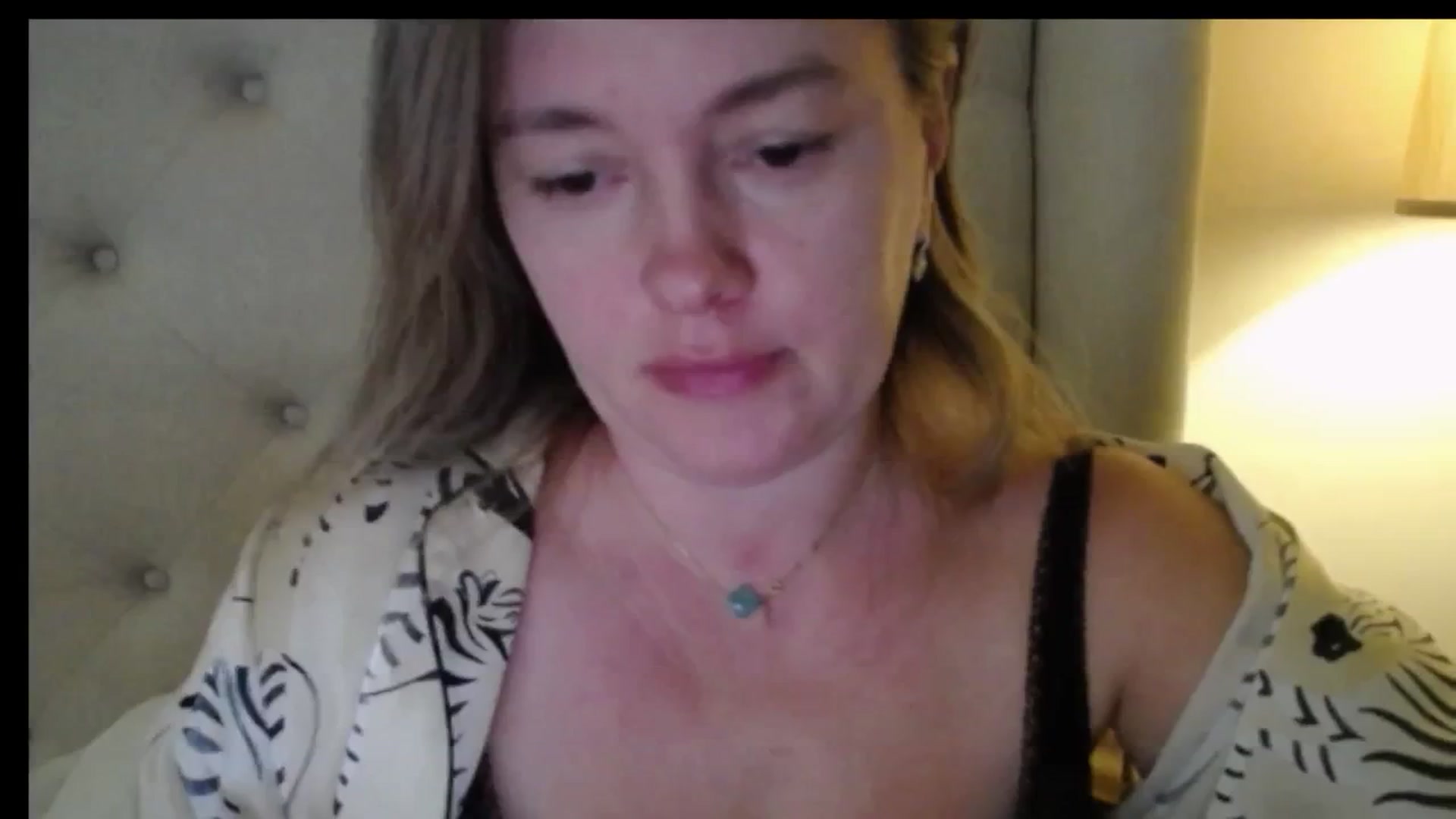 Gallery image thumbnail from J0llye's myfreecams stream on, 12/05/2025, 16:58 image 6 of 20