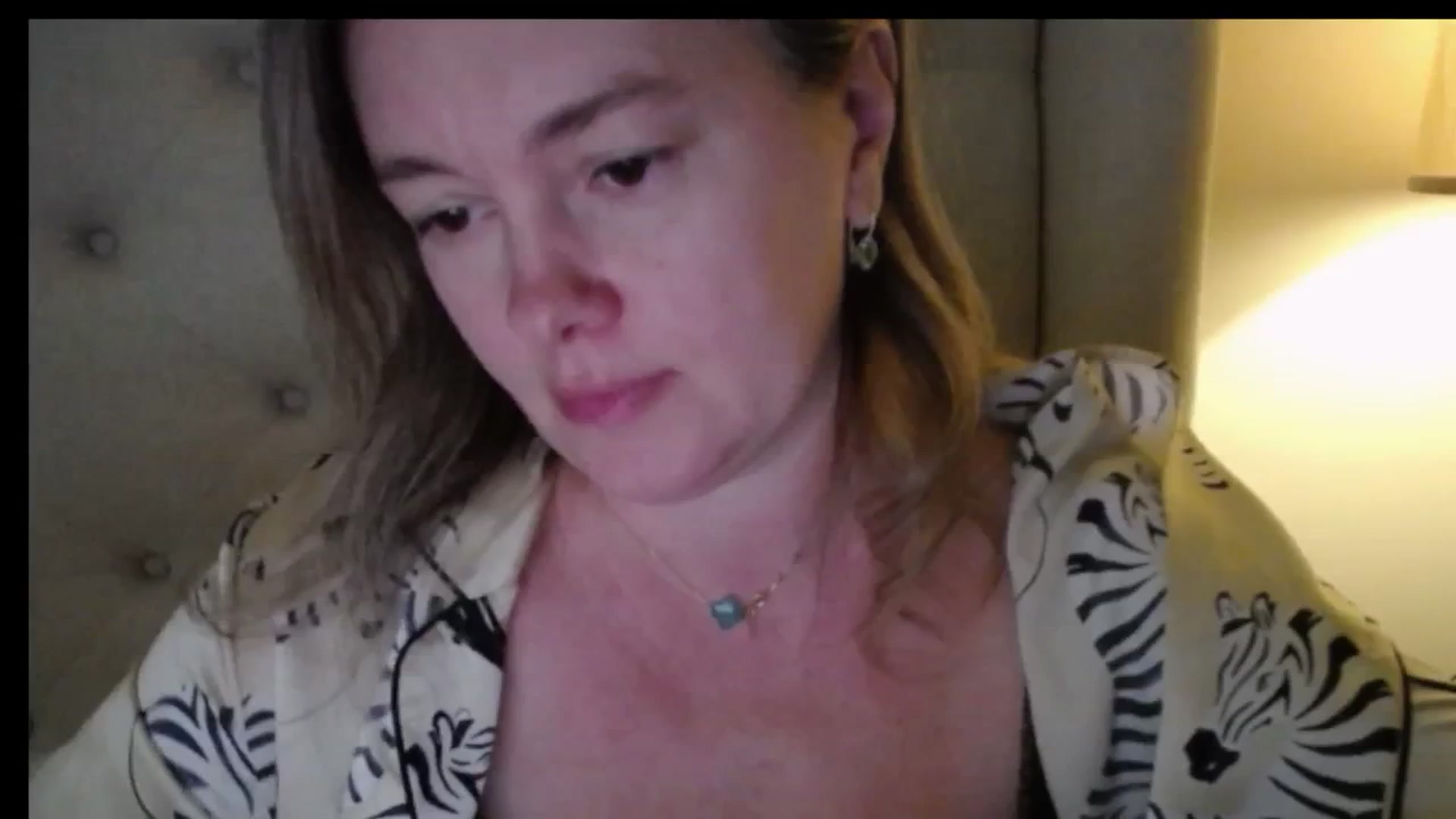 Gallery image thumbnail from J0llye's myfreecams stream on, 12/05/2025, 16:58 image 17 of 20