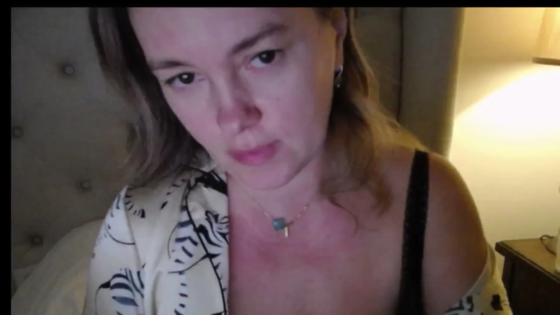 Gallery image thumbnail from J0llye's myfreecams stream on, 12/05/2025, 17:33 image 11 of 20