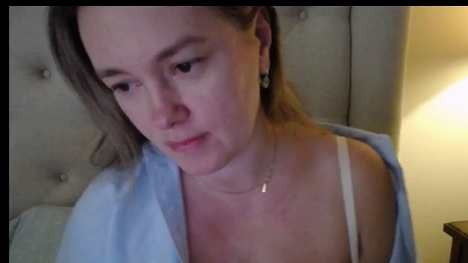 Gallery image thumbnail from J0llye's myfreecams stream on, 12/08/2025, 20:34 image 5 of 20