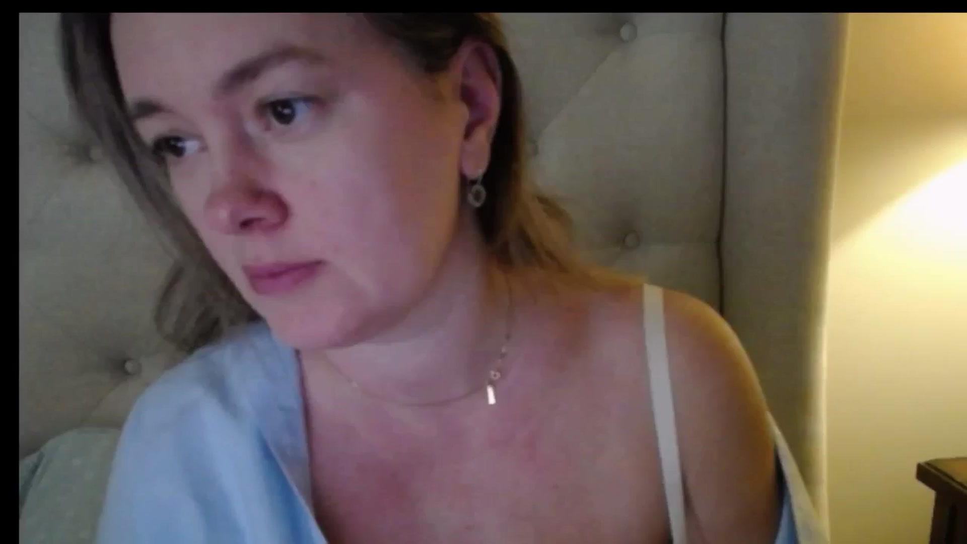 Gallery image thumbnail from J0llye's myfreecams stream on, 12/08/2025, 20:34 image 6 of 20