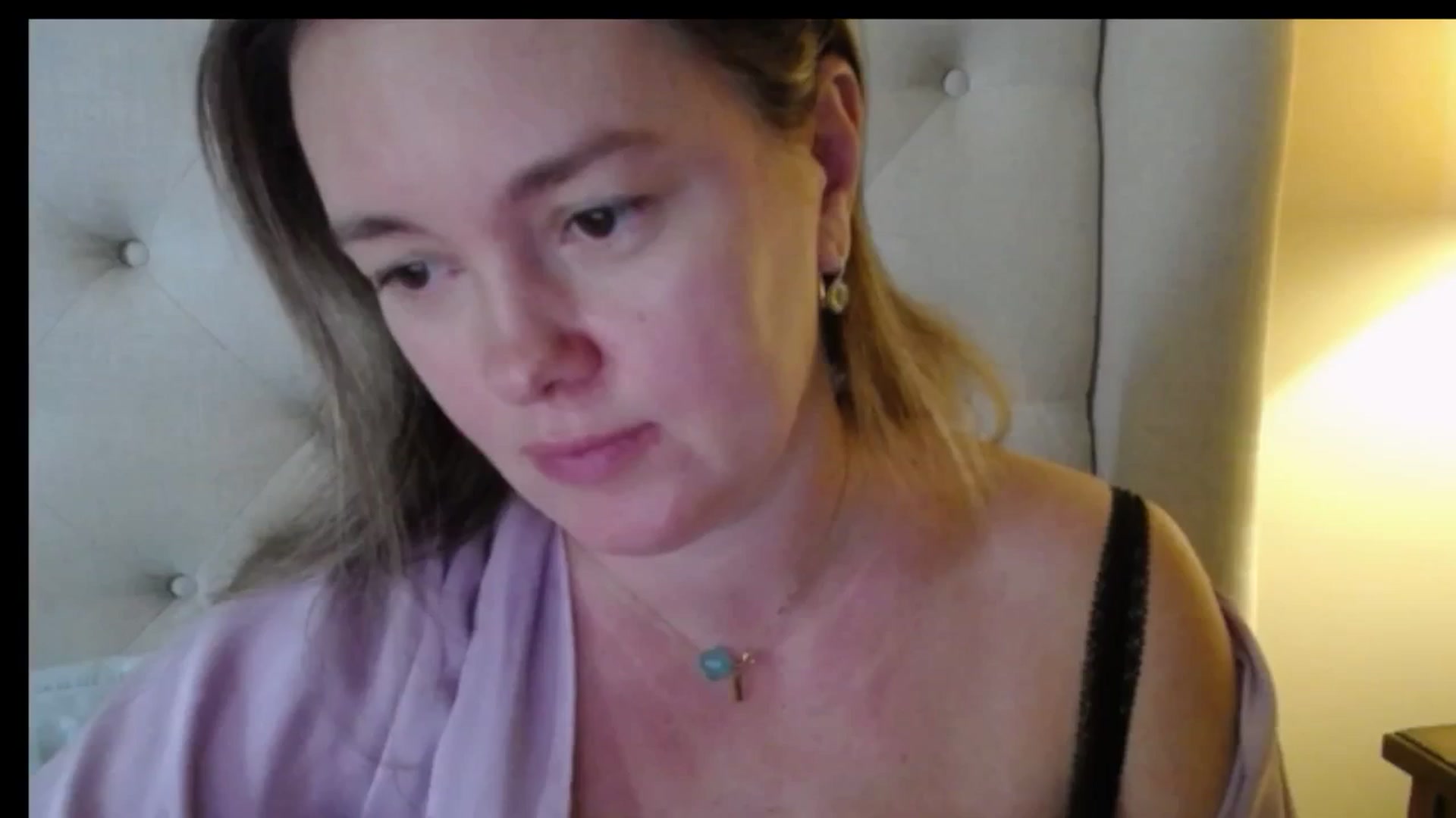 Gallery image thumbnail from J0llye's myfreecams stream on, 12/09/2025, 20:18 image 12 of 20