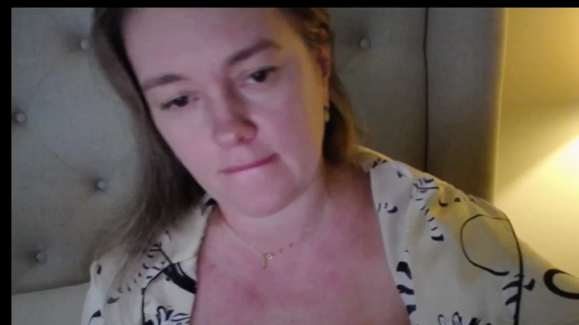 Gallery image thumbnail from J0llye's myfreecams stream on, 12/13/2025, 21:24 image 15 of 20