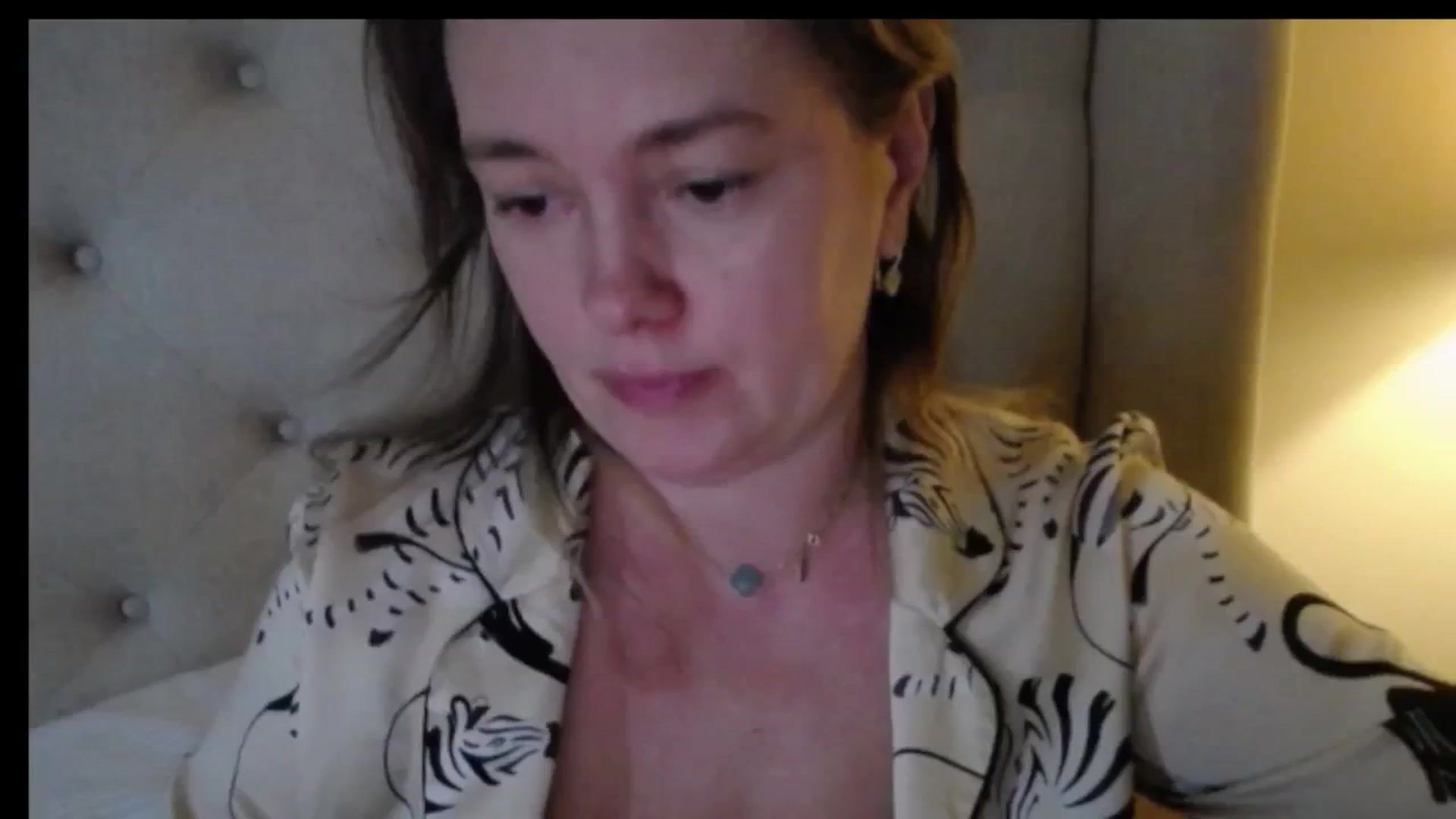 Gallery image thumbnail from J0llye's myfreecams stream on, 12/14/2025, 21:30 image 15 of 20