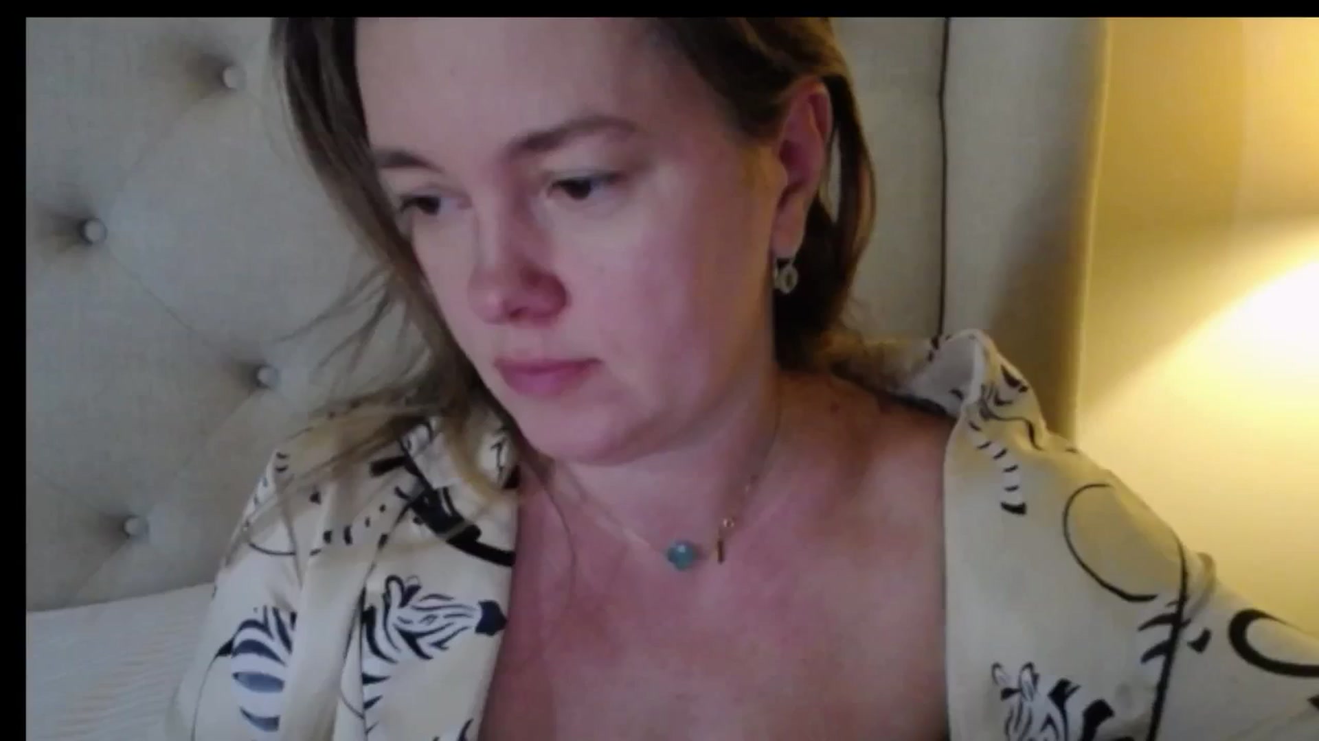 Gallery image thumbnail from J0llye's myfreecams stream on, 12/14/2025, 21:30 image 1 of 20