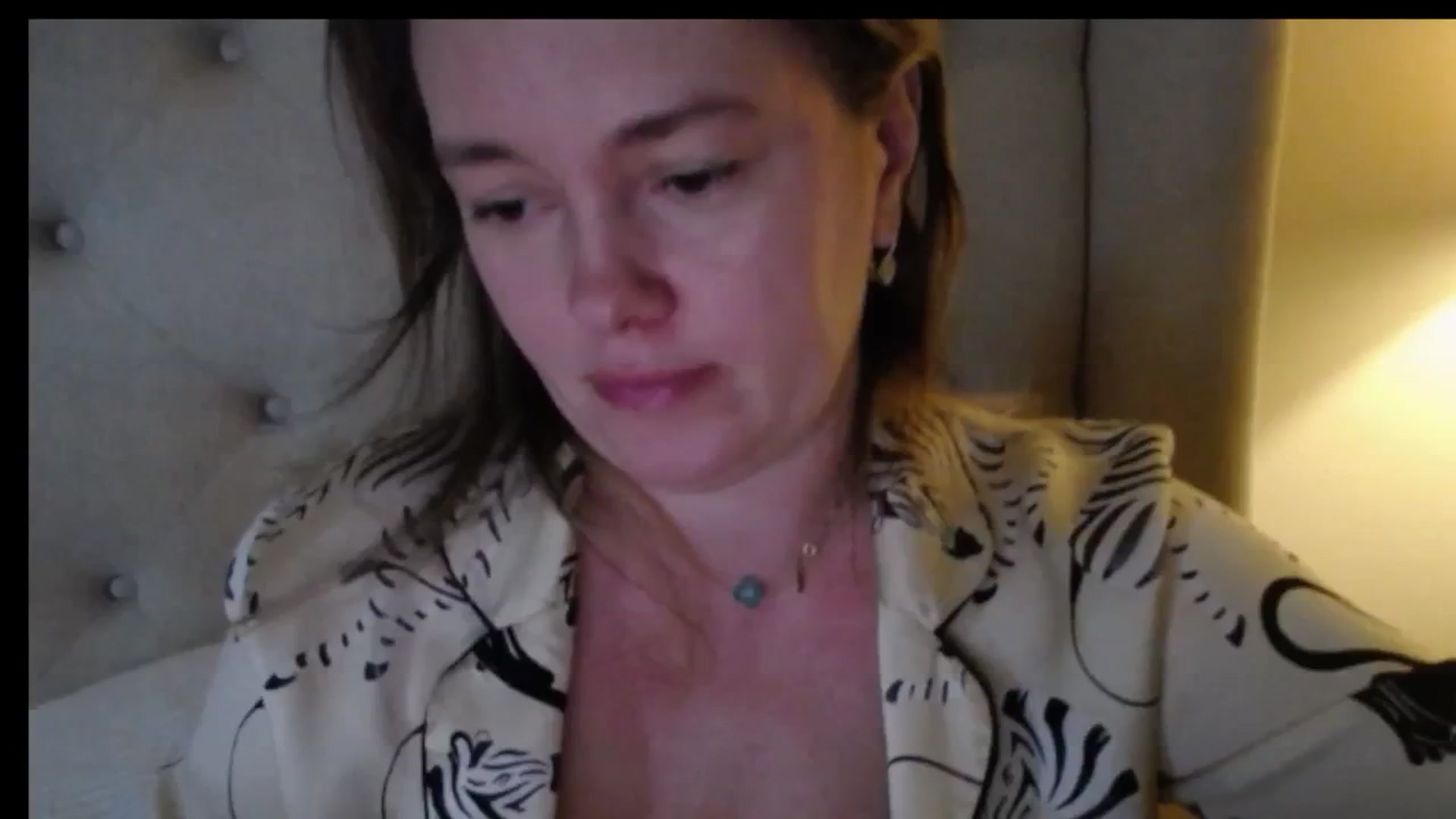 Gallery image thumbnail from J0llye's myfreecams stream on, 12/14/2025, 21:30 image 19 of 20