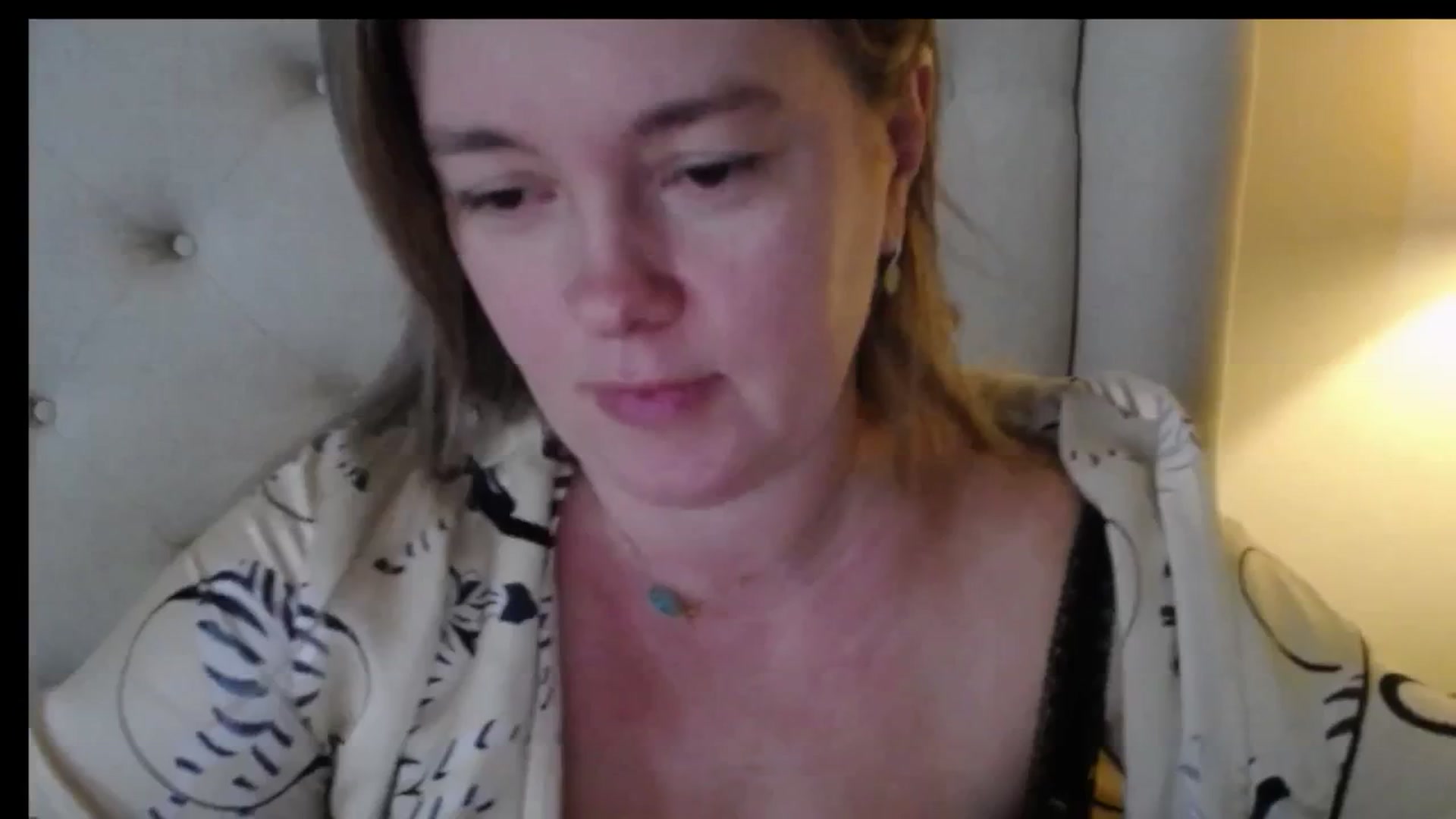 Gallery image thumbnail from J0llye's myfreecams stream on, 12/17/2025, 16:03 image 2 of 20