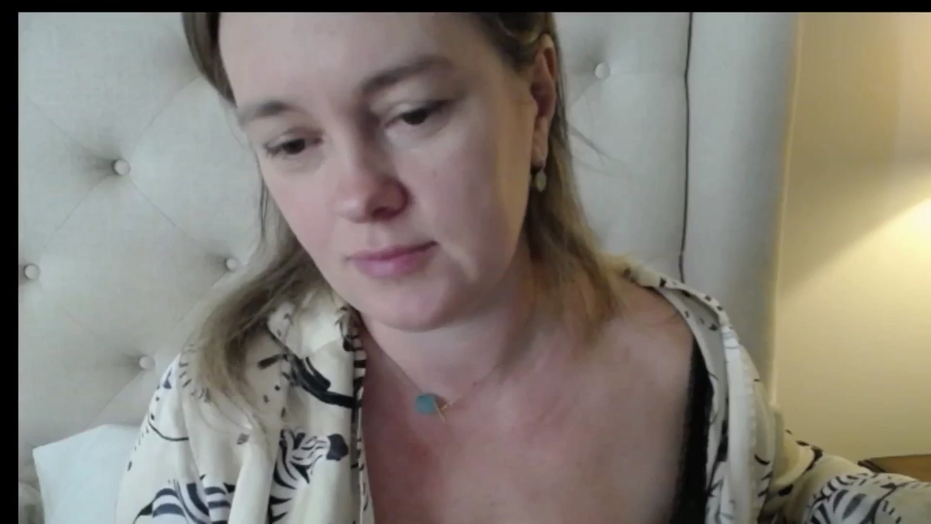 Gallery image thumbnail from J0llye's myfreecams stream on, 12/17/2025, 16:03 image 20 of 20