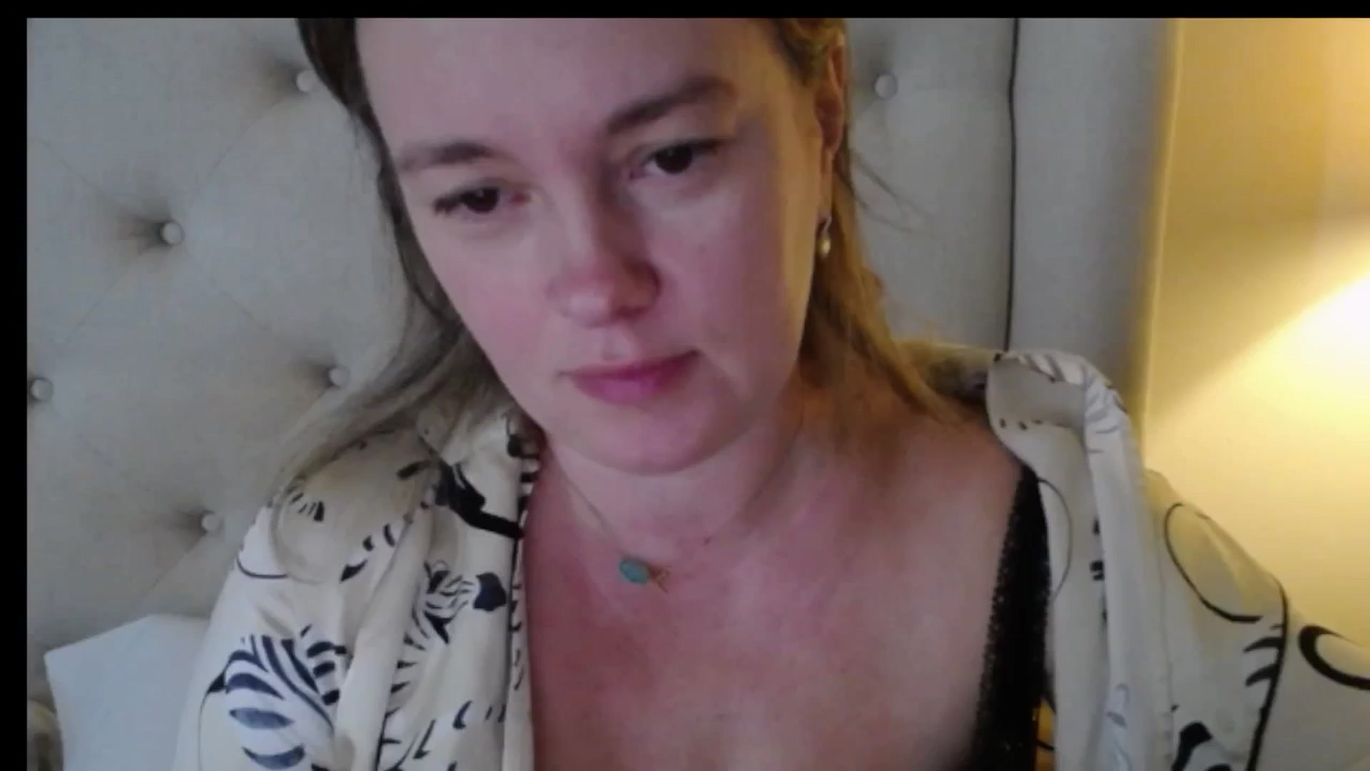 Gallery image thumbnail from J0llye's myfreecams stream on, 12/17/2025, 16:03 image 3 of 20
