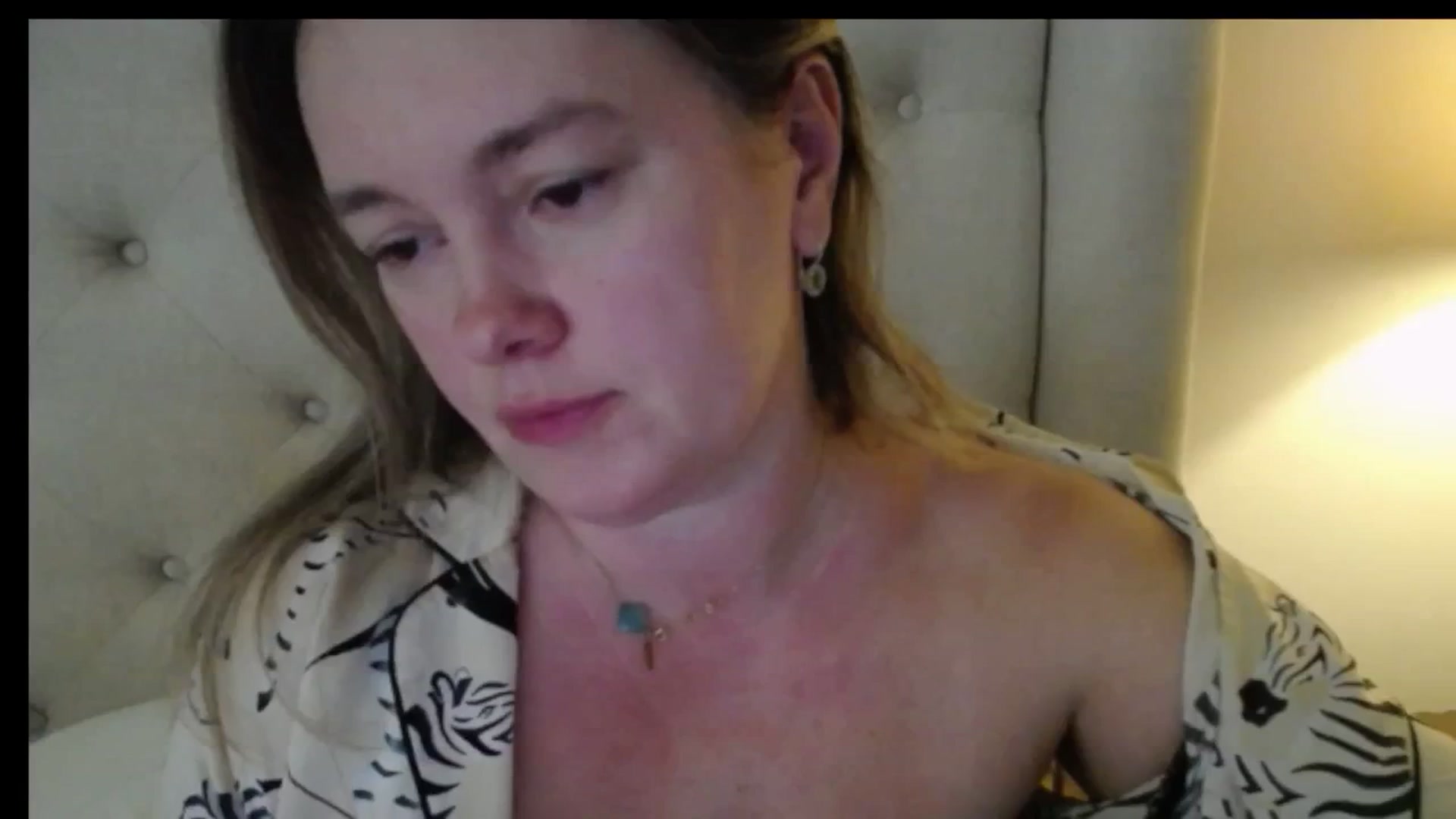 Gallery image thumbnail from J0llye's myfreecams stream on, 12/17/2025, 17:09 image 5 of 20