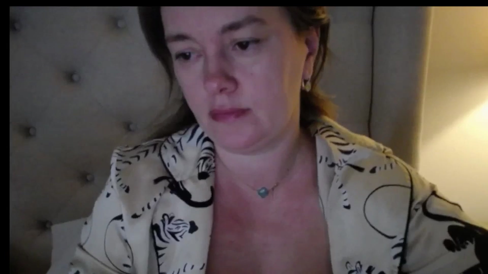 Gallery image thumbnail from J0llye's myfreecams stream on, 12/18/2025, 17:10 image 6 of 20