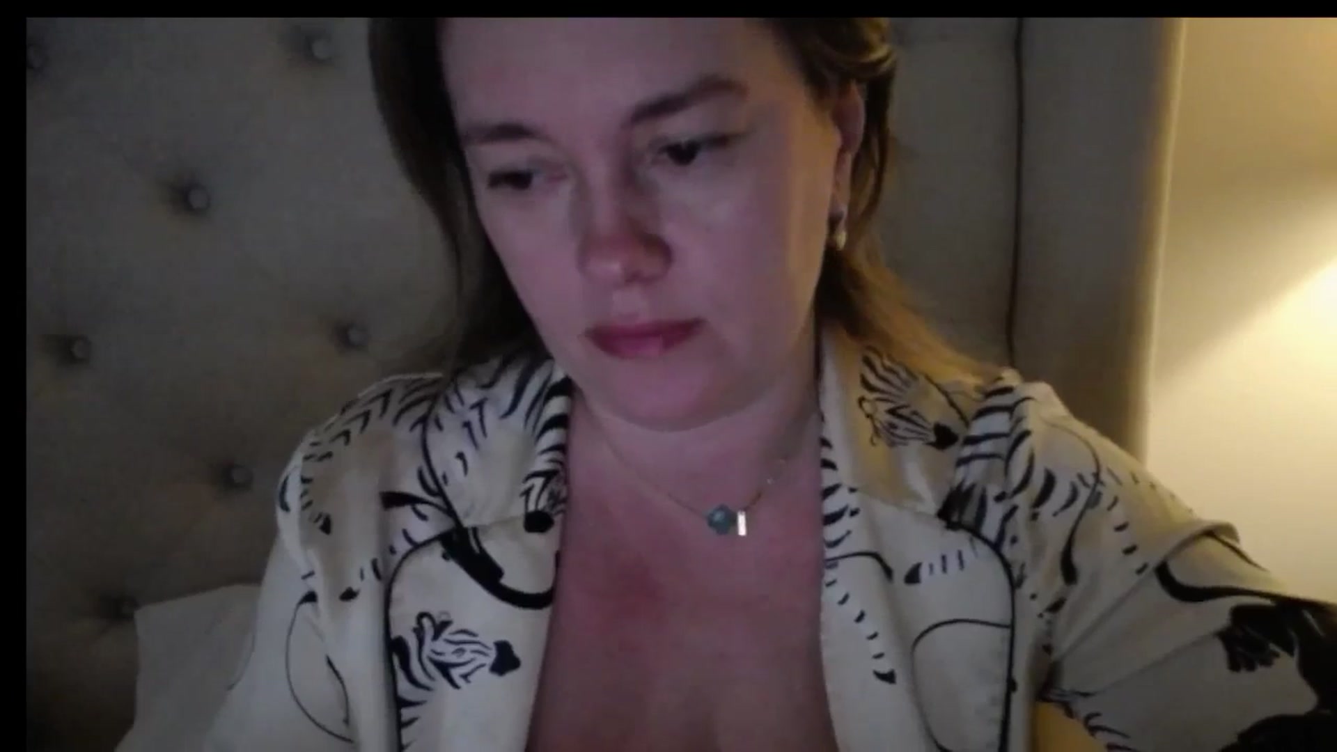 Gallery image thumbnail from J0llye's myfreecams stream on, 12/18/2025, 17:10 image 10 of 20