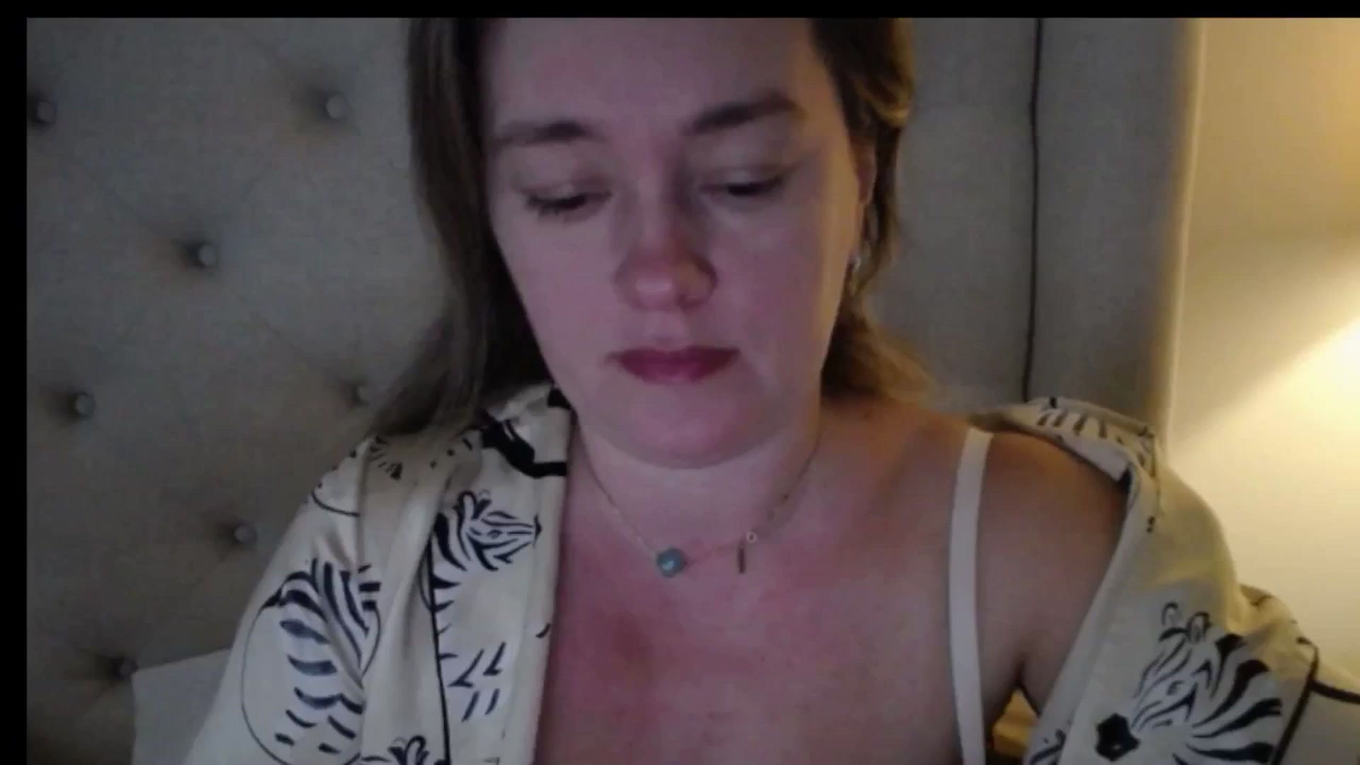 Gallery image thumbnail from J0llye's myfreecams stream on, 12/18/2025, 17:10 image 1 of 20