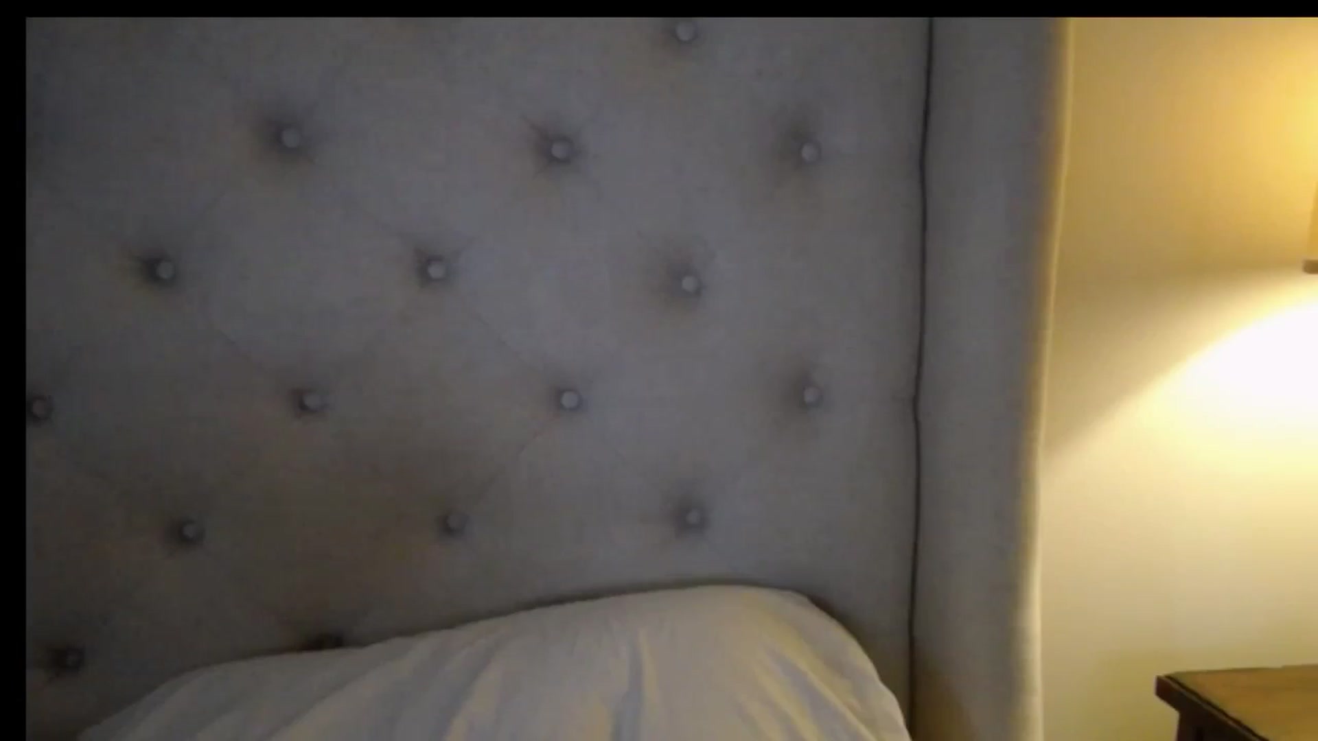 Gallery image thumbnail from J0llye's myfreecams stream on, 12/18/2025, 17:10 image 15 of 20