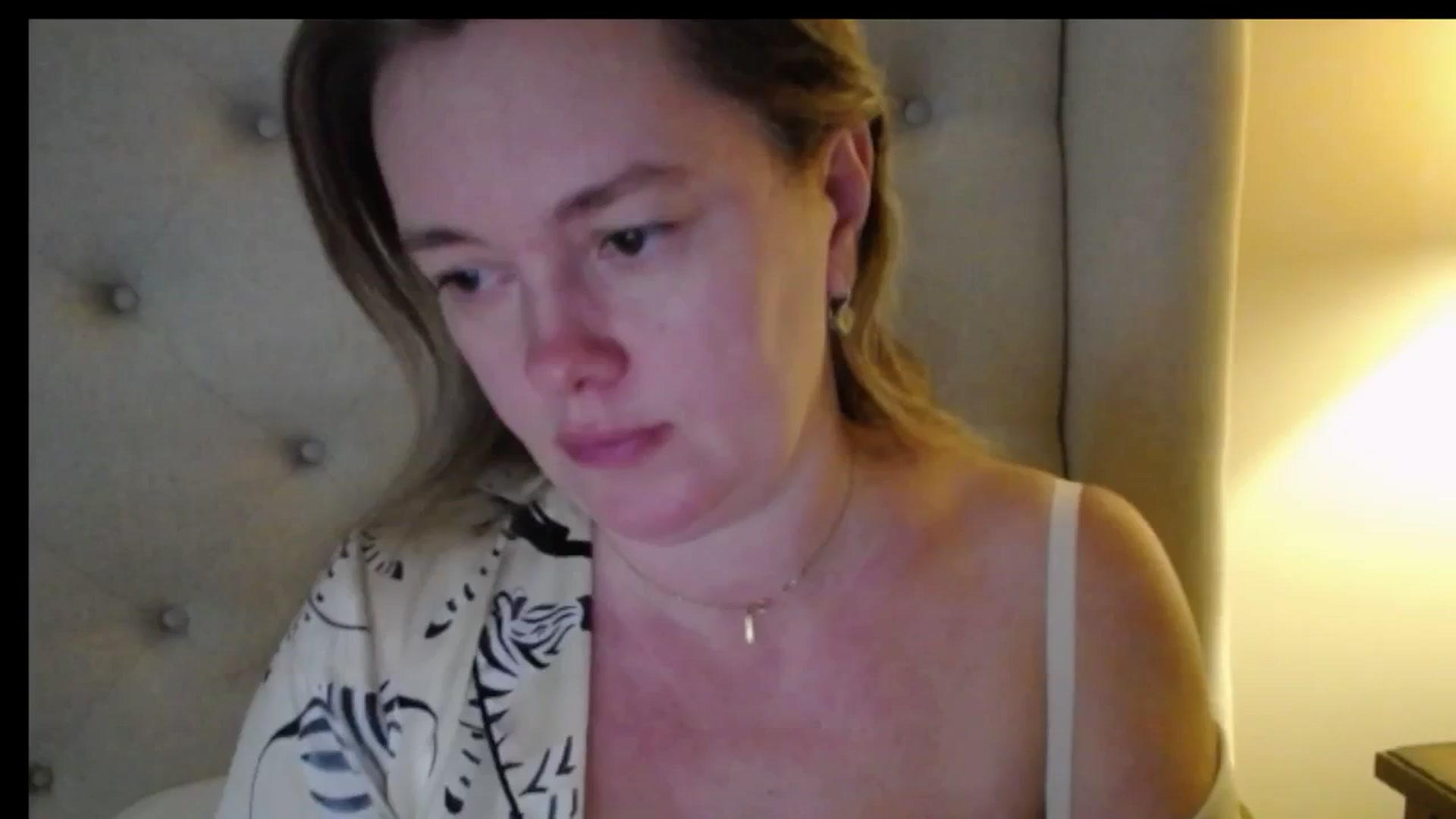 Gallery image thumbnail from J0llye's myfreecams stream on, 12/18/2025, 20:39 image 4 of 20