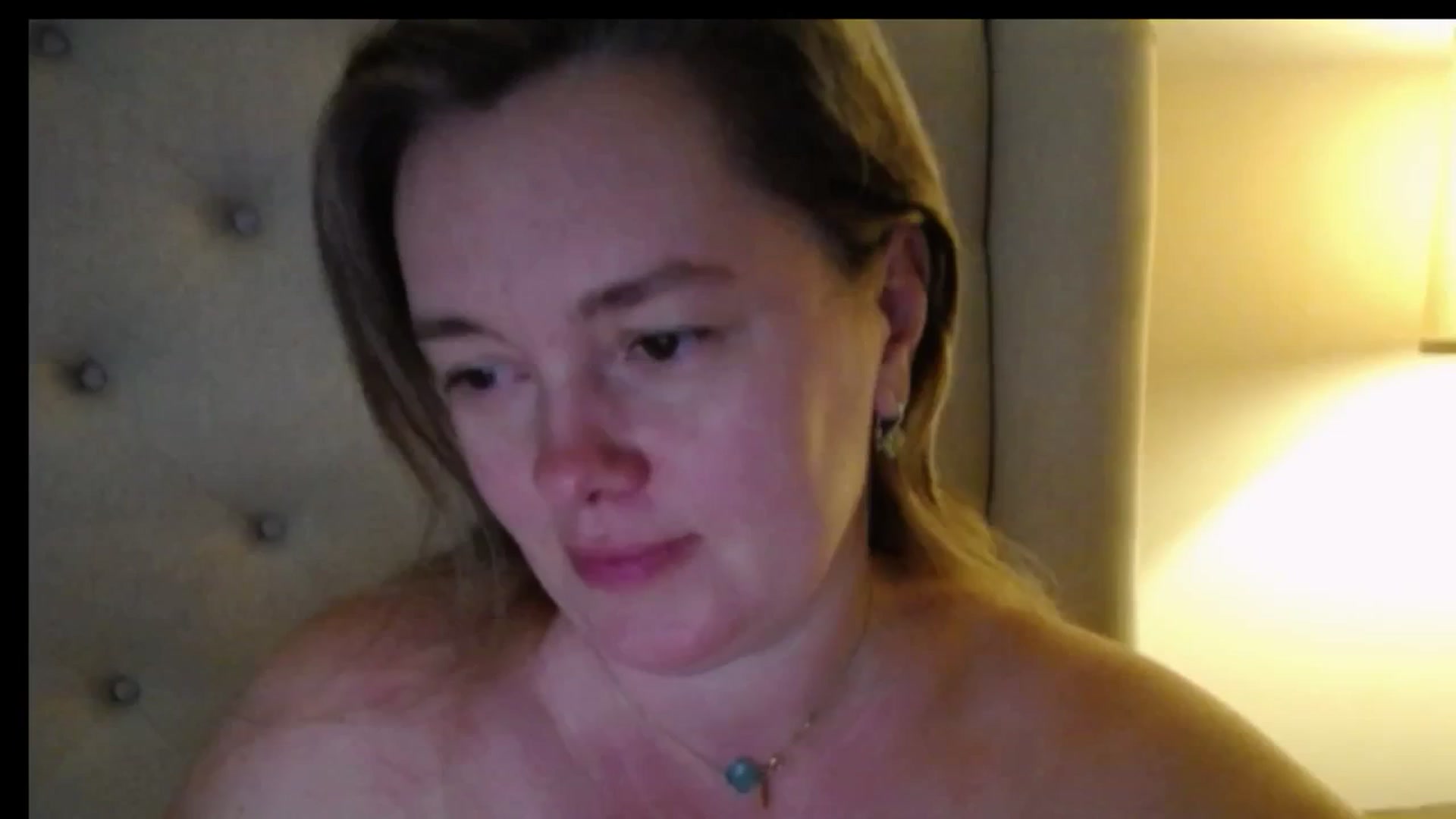 Gallery image thumbnail from J0llye's myfreecams stream on, 12/18/2025, 20:39 image 19 of 20