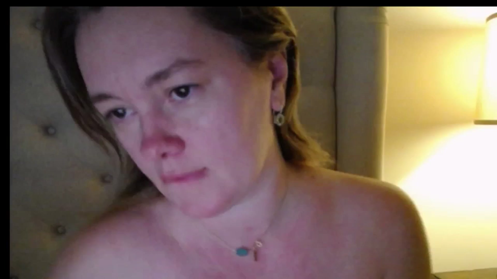 Gallery image thumbnail from J0llye's myfreecams stream on, 12/18/2025, 20:39 image 15 of 20