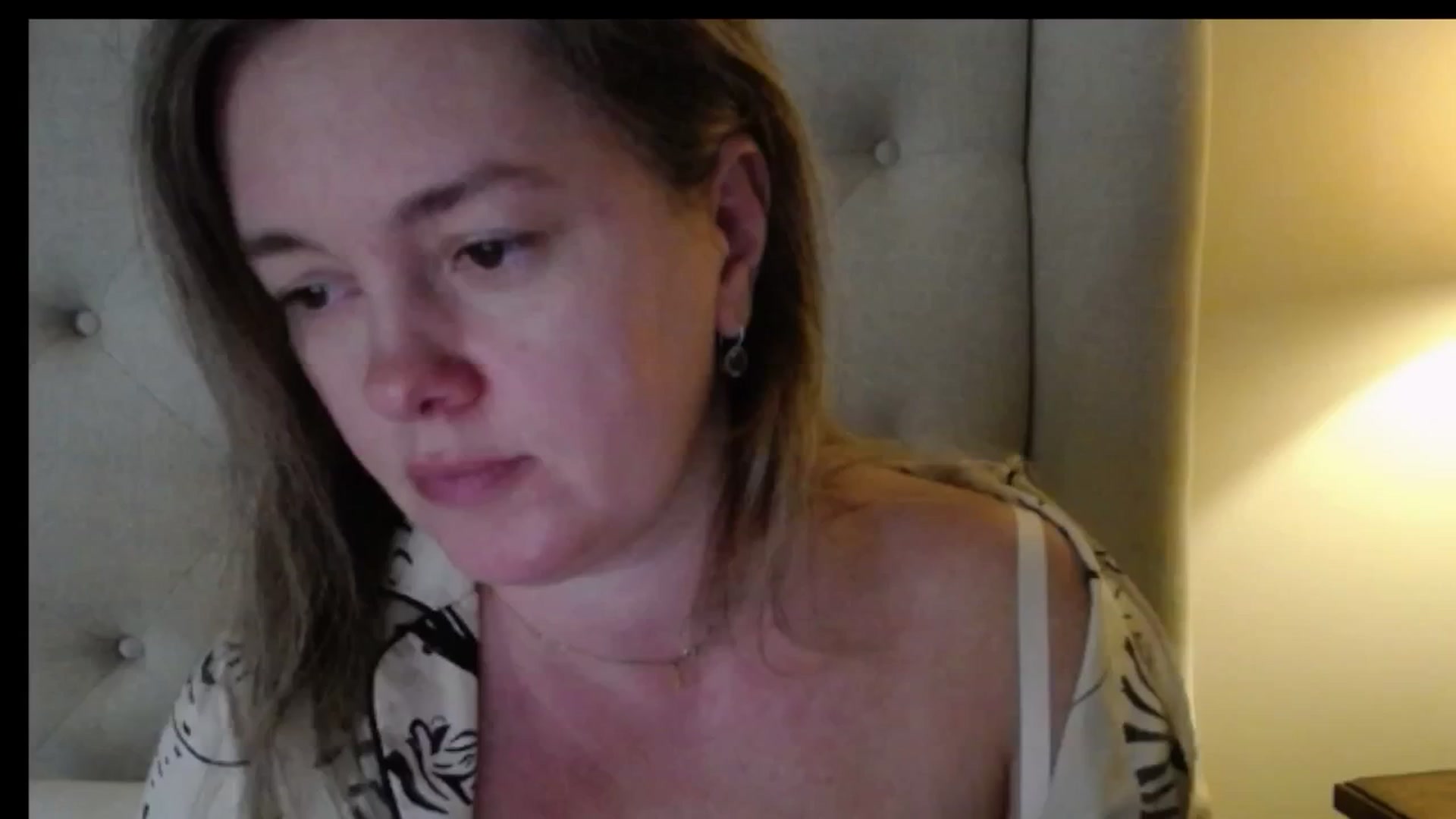 Gallery image thumbnail from J0llye's myfreecams stream on, 12/20/2025, 20:40 image 12 of 20