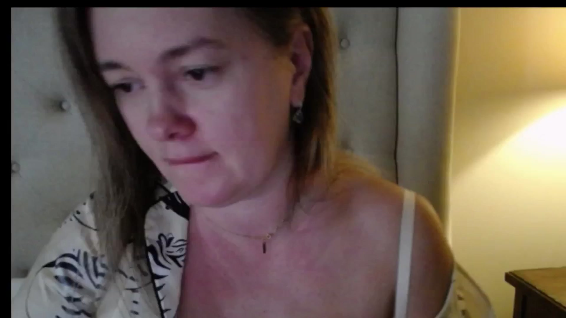 Gallery image thumbnail from J0llye's myfreecams stream on, 12/20/2025, 20:40 image 7 of 20