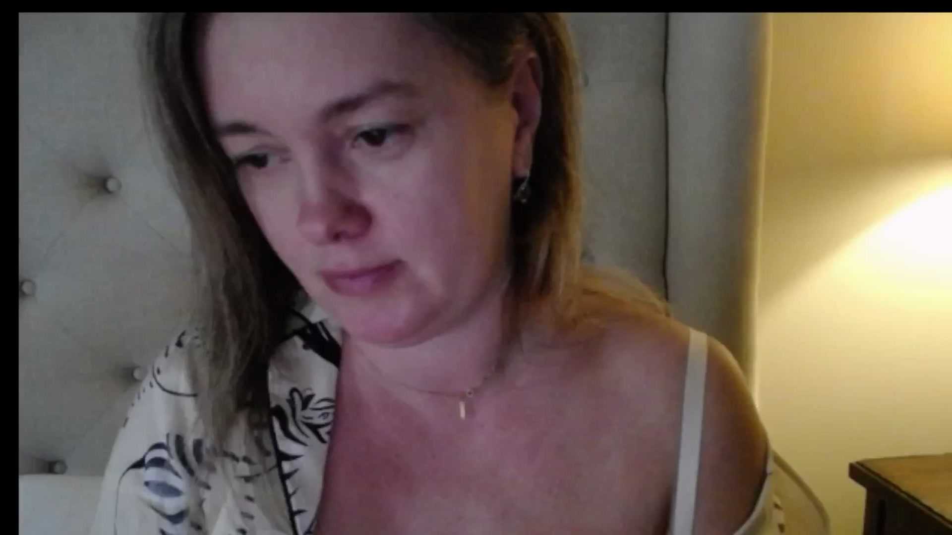 Gallery image thumbnail from J0llye's myfreecams stream on, 12/20/2025, 20:40 image 8 of 20