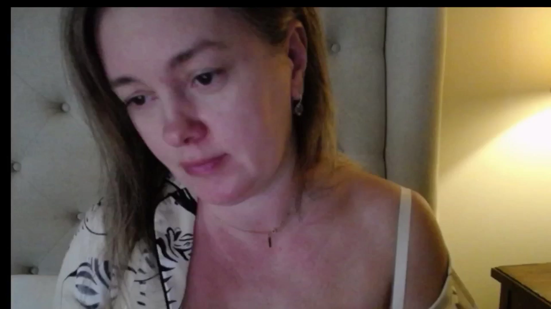 Gallery image thumbnail from J0llye's myfreecams stream on, 12/20/2025, 20:40 image 6 of 20