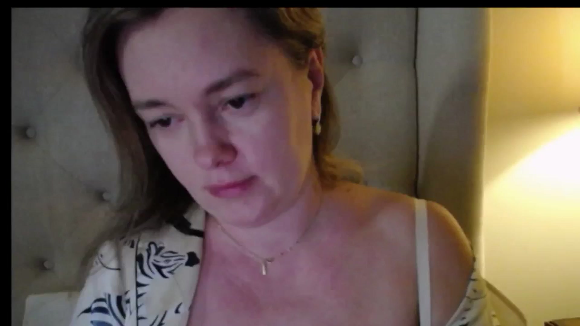 Gallery image thumbnail from J0llye's myfreecams stream on, 12/21/2025, 20:34 image 18 of 20