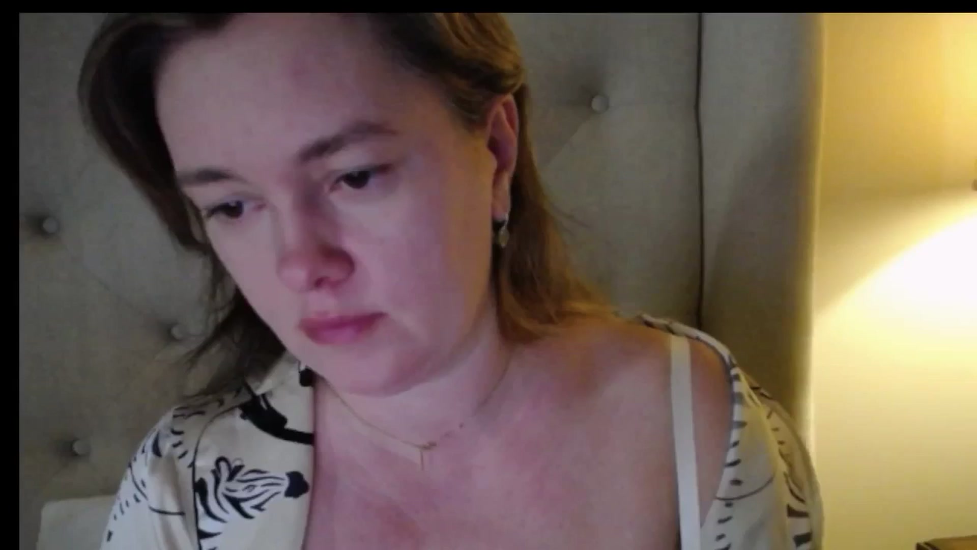 Gallery image thumbnail from J0llye's myfreecams stream on, 12/21/2025, 20:34 image 15 of 20