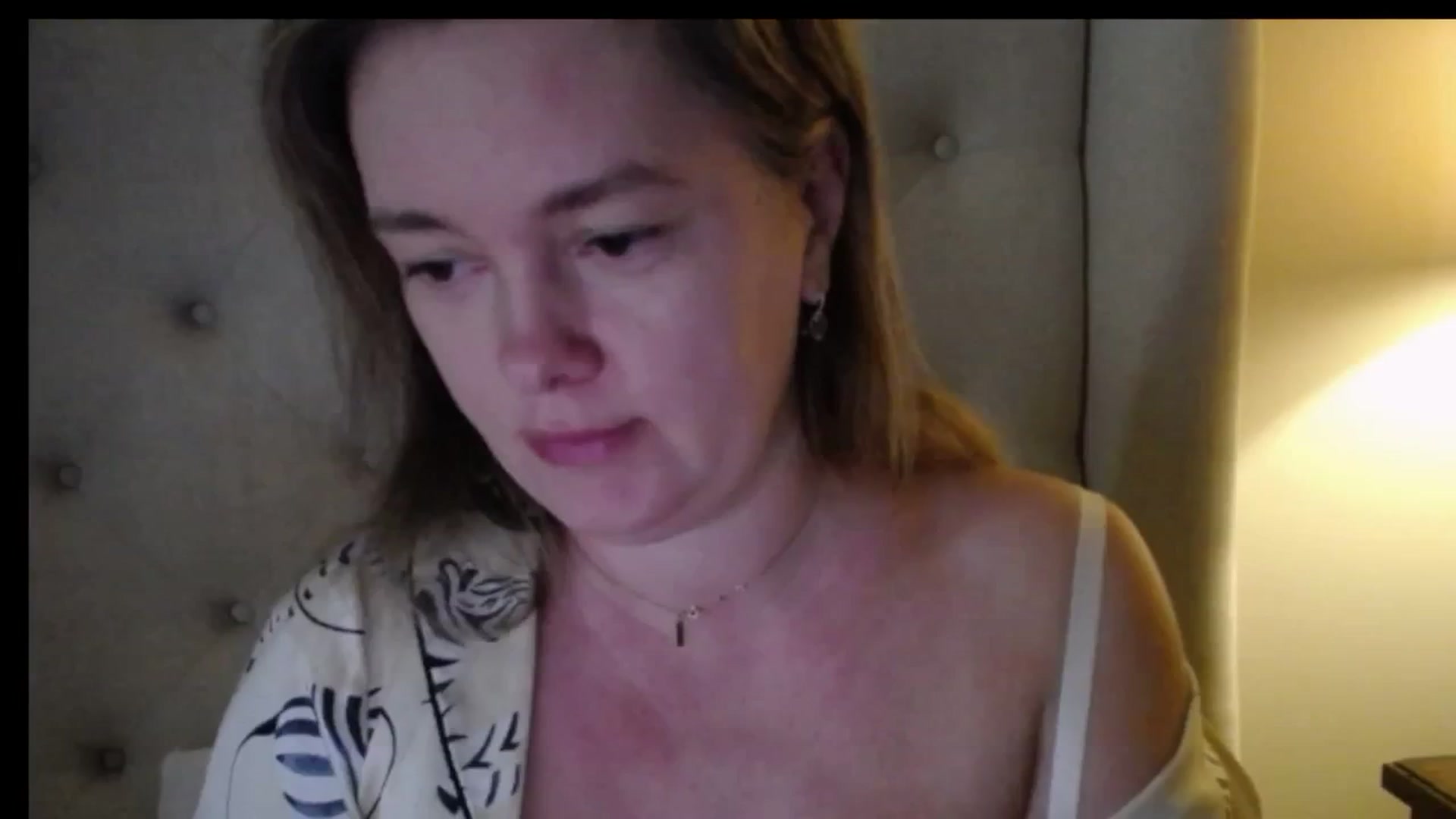 Gallery image thumbnail from J0llye's myfreecams stream on, 12/21/2025, 20:34 image 6 of 20