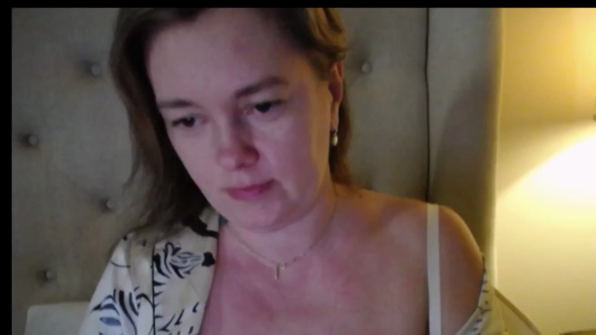 Gallery image thumbnail from J0llye's myfreecams stream on, 12/21/2025, 20:34 image 19 of 20