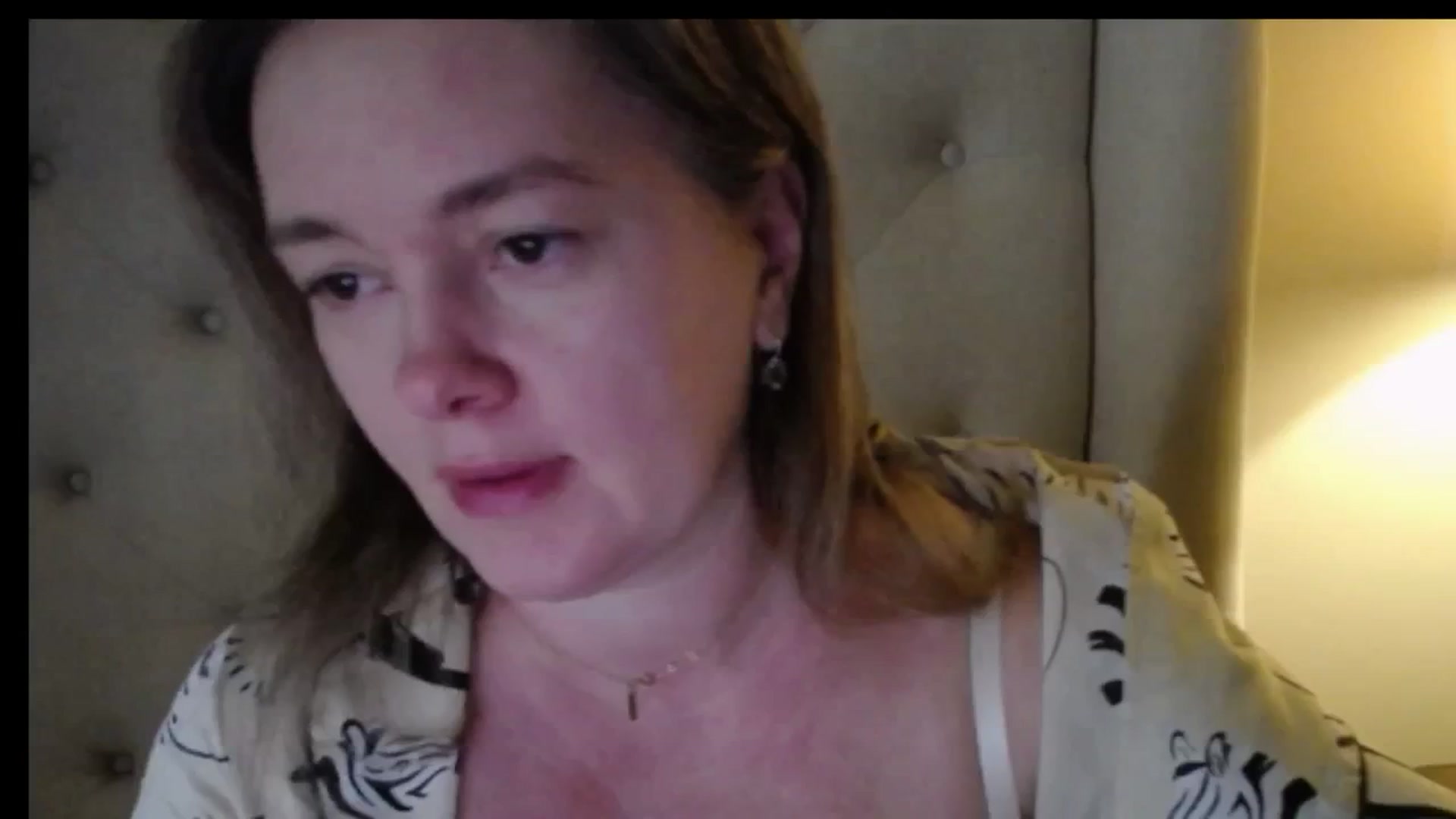 Gallery image thumbnail from J0llye's myfreecams stream on, 12/21/2025, 20:34 image 8 of 20