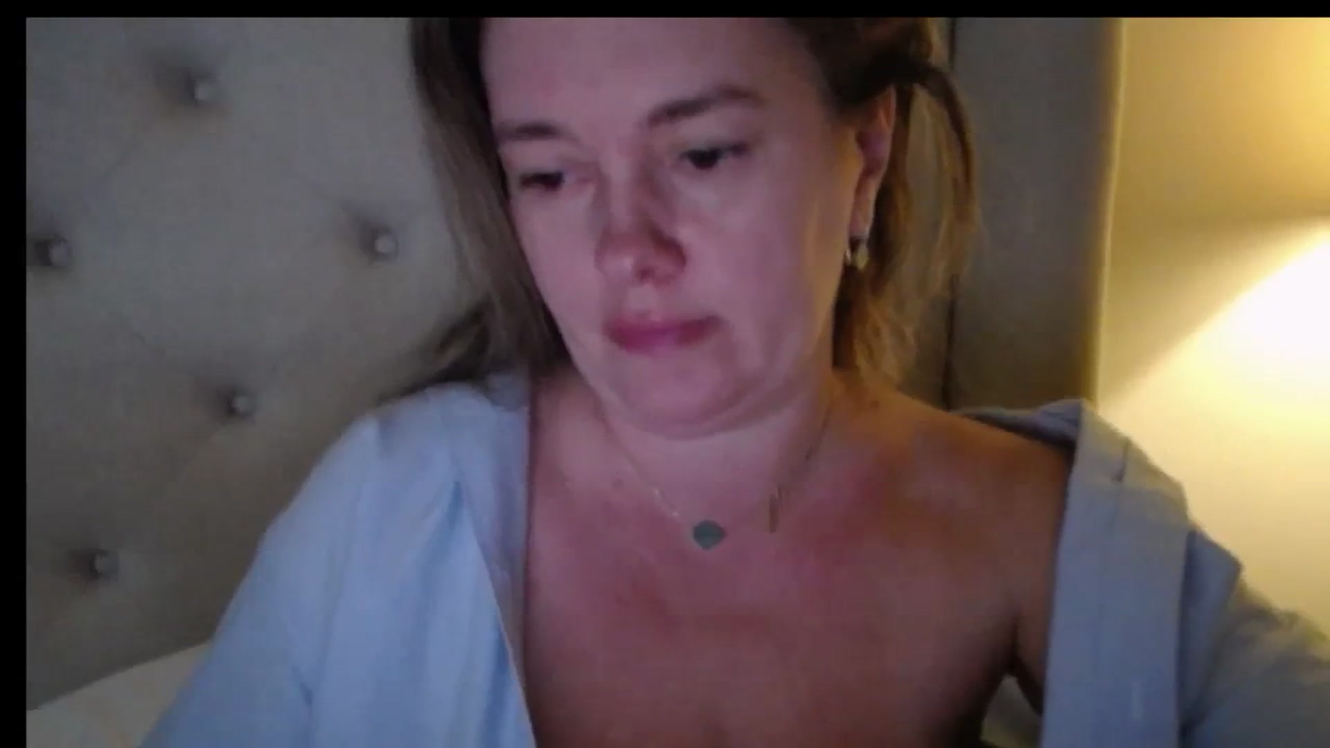 Gallery image thumbnail from J0llye's myfreecams stream on, 12/22/2025, 21:14 image 14 of 20