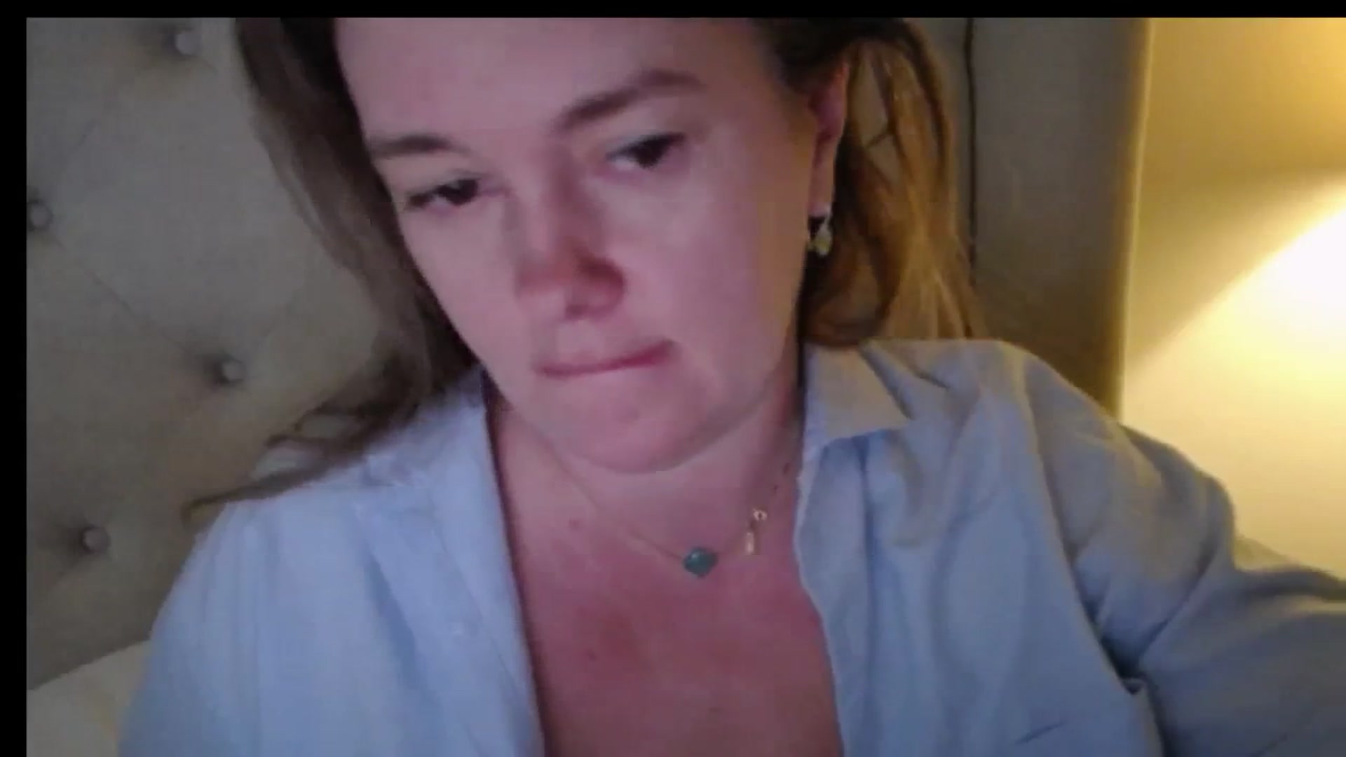 Gallery image thumbnail from J0llye's myfreecams stream on, 12/22/2025, 21:14 image 18 of 20