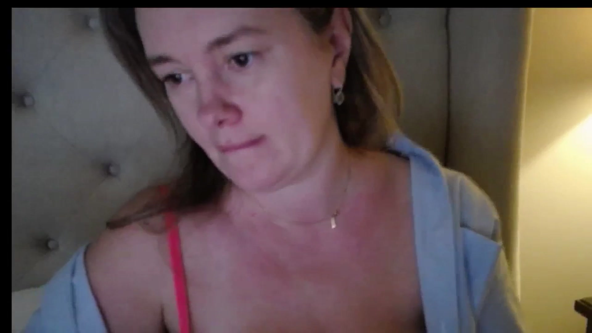 Gallery image thumbnail from J0llye's myfreecams stream on, 12/22/2025, 21:14 image 10 of 20