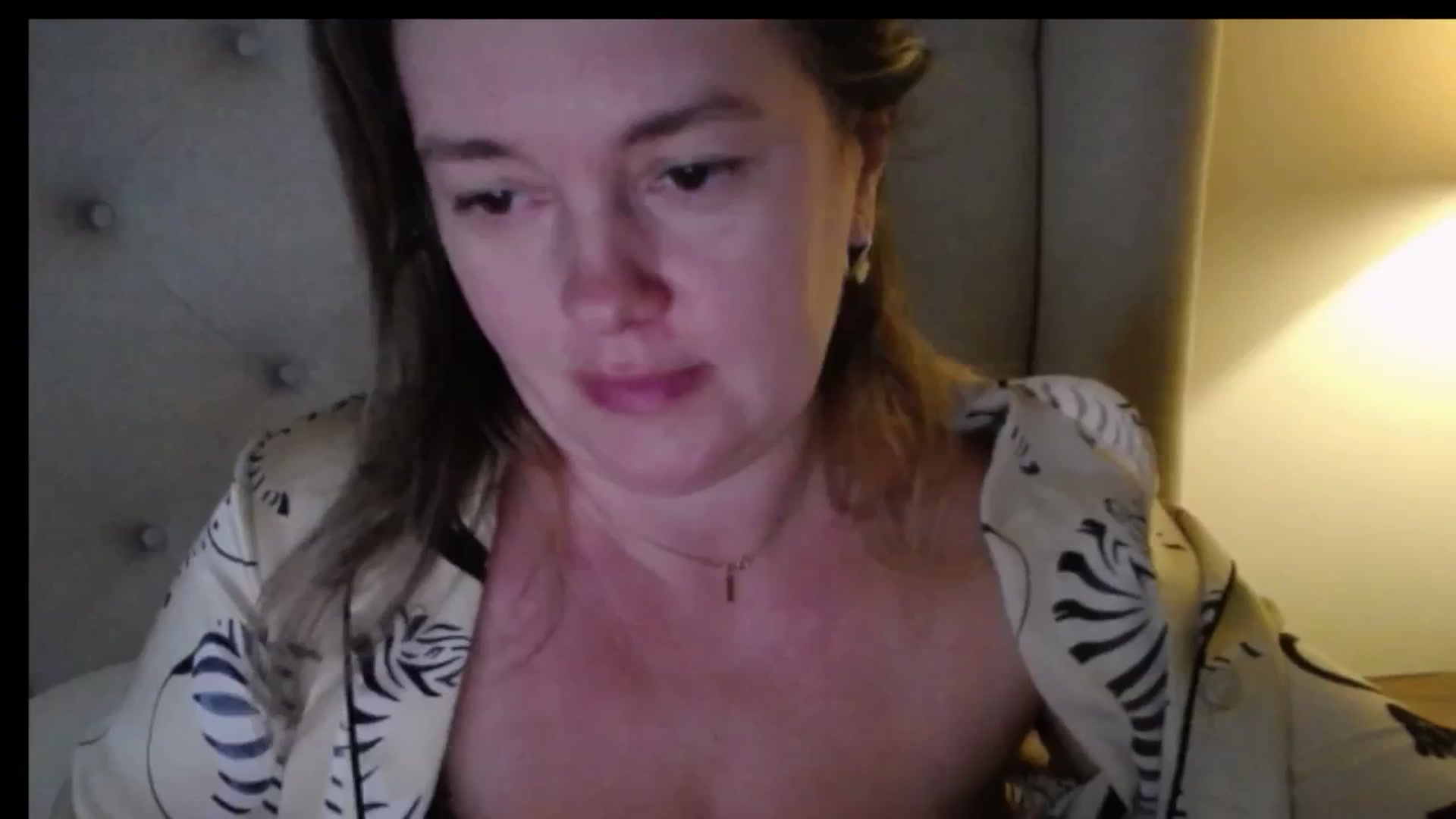 Gallery image thumbnail from J0llye's myfreecams stream on, 12/23/2025, 20:24 image 13 of 20