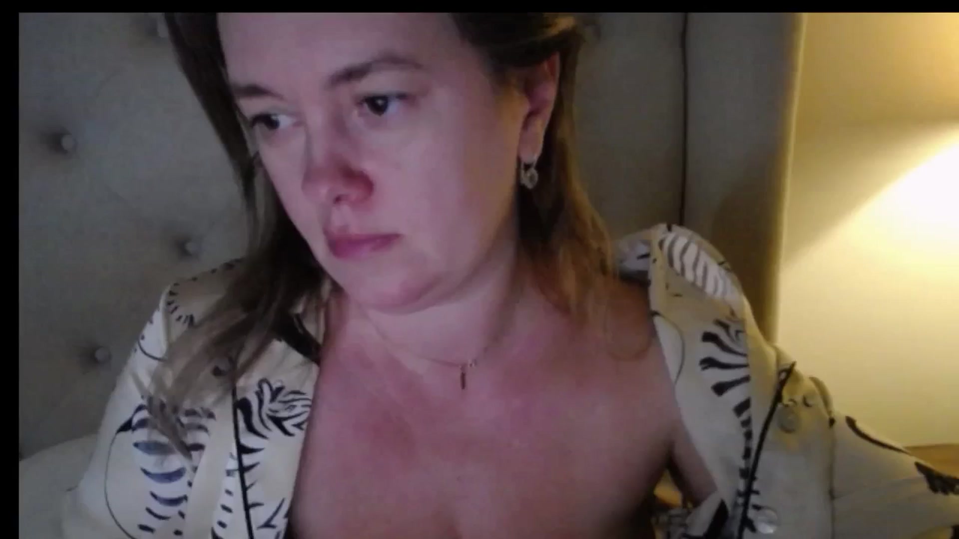Gallery image thumbnail from J0llye's myfreecams stream on, 12/23/2025, 20:24 image 8 of 20