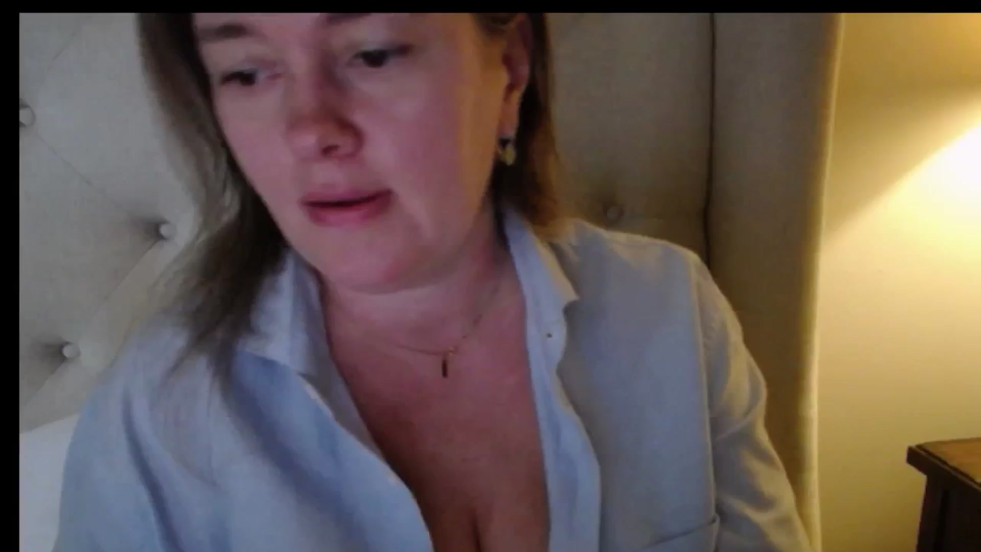 Gallery image thumbnail from J0llye's myfreecams stream on, 12/24/2025, 20:33 image 19 of 20