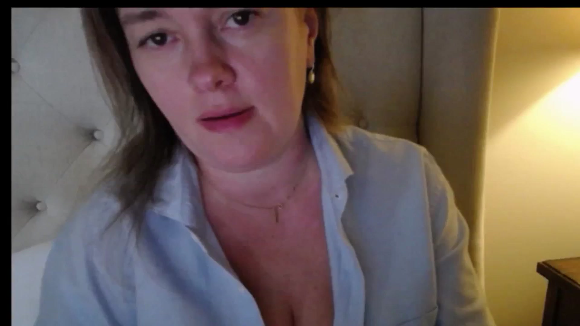 Gallery image thumbnail from J0llye's myfreecams stream on, 12/24/2025, 20:33 image 18 of 20