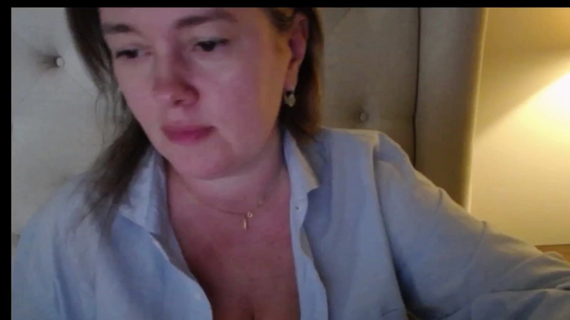 Gallery image thumbnail from J0llye's myfreecams stream on, 12/24/2025, 20:33 image 8 of 20