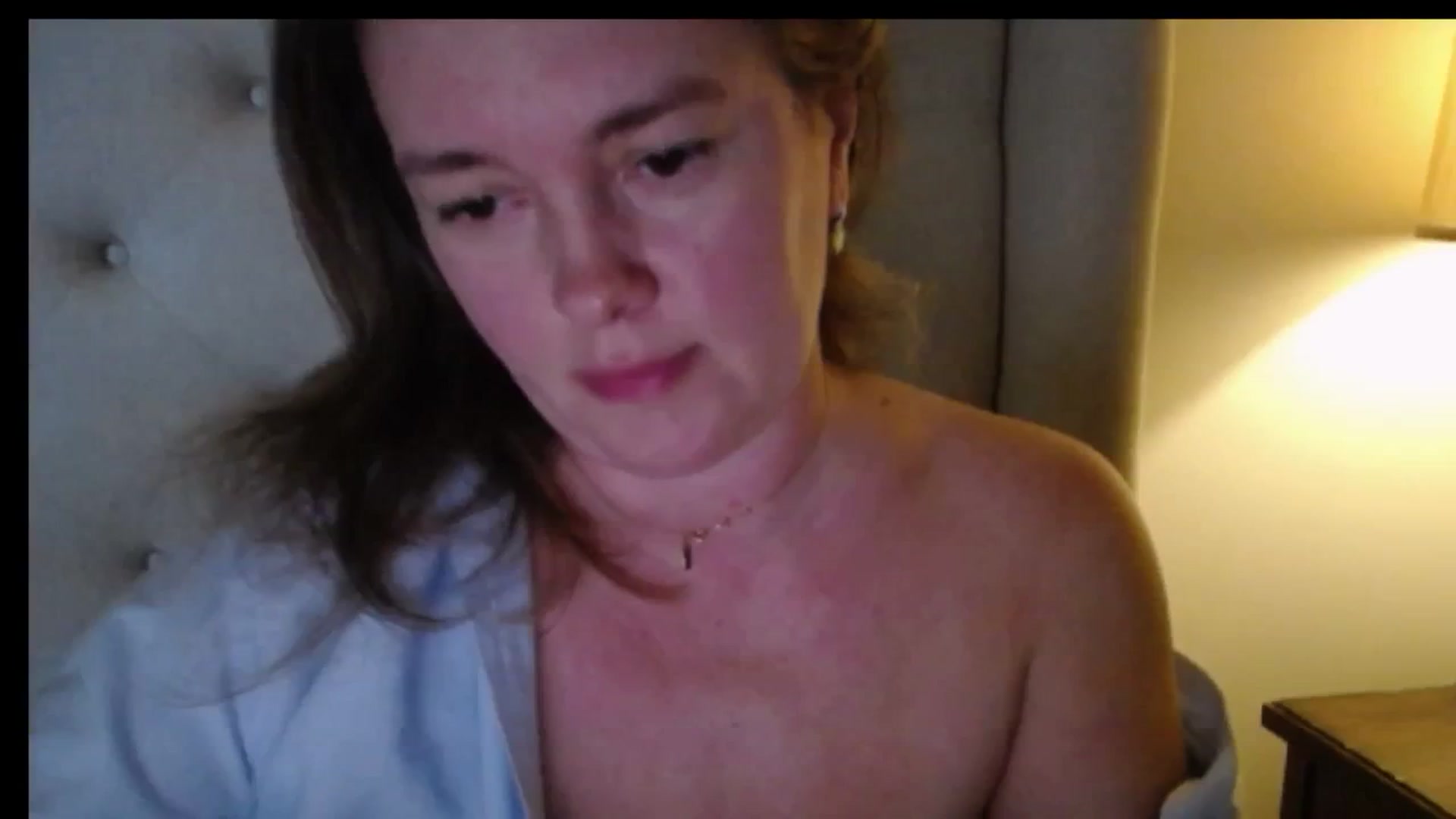 Gallery image thumbnail from J0llye's myfreecams stream on, 12/24/2025, 21:07 image 16 of 20