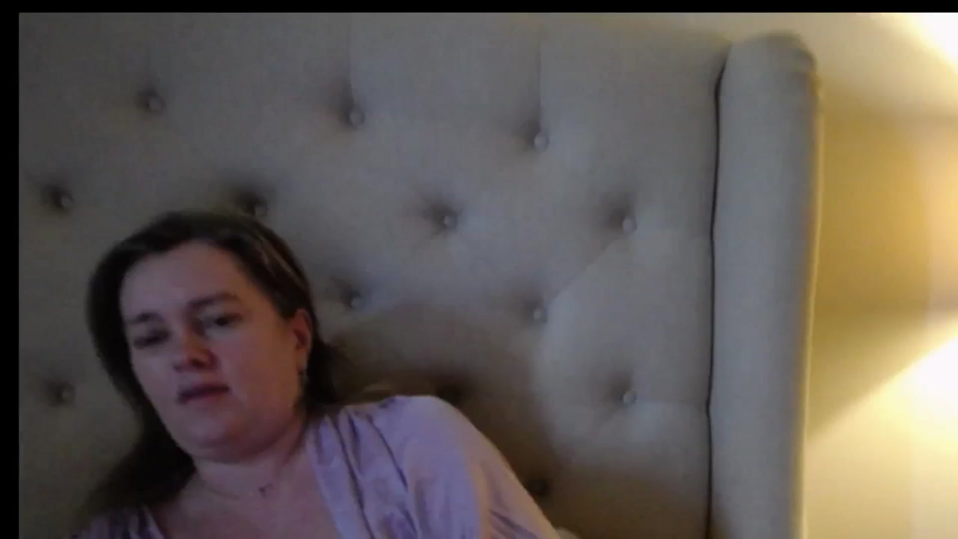Gallery image thumbnail from J0llye's myfreecams stream on, 12/25/2025, 21:22 image 17 of 20