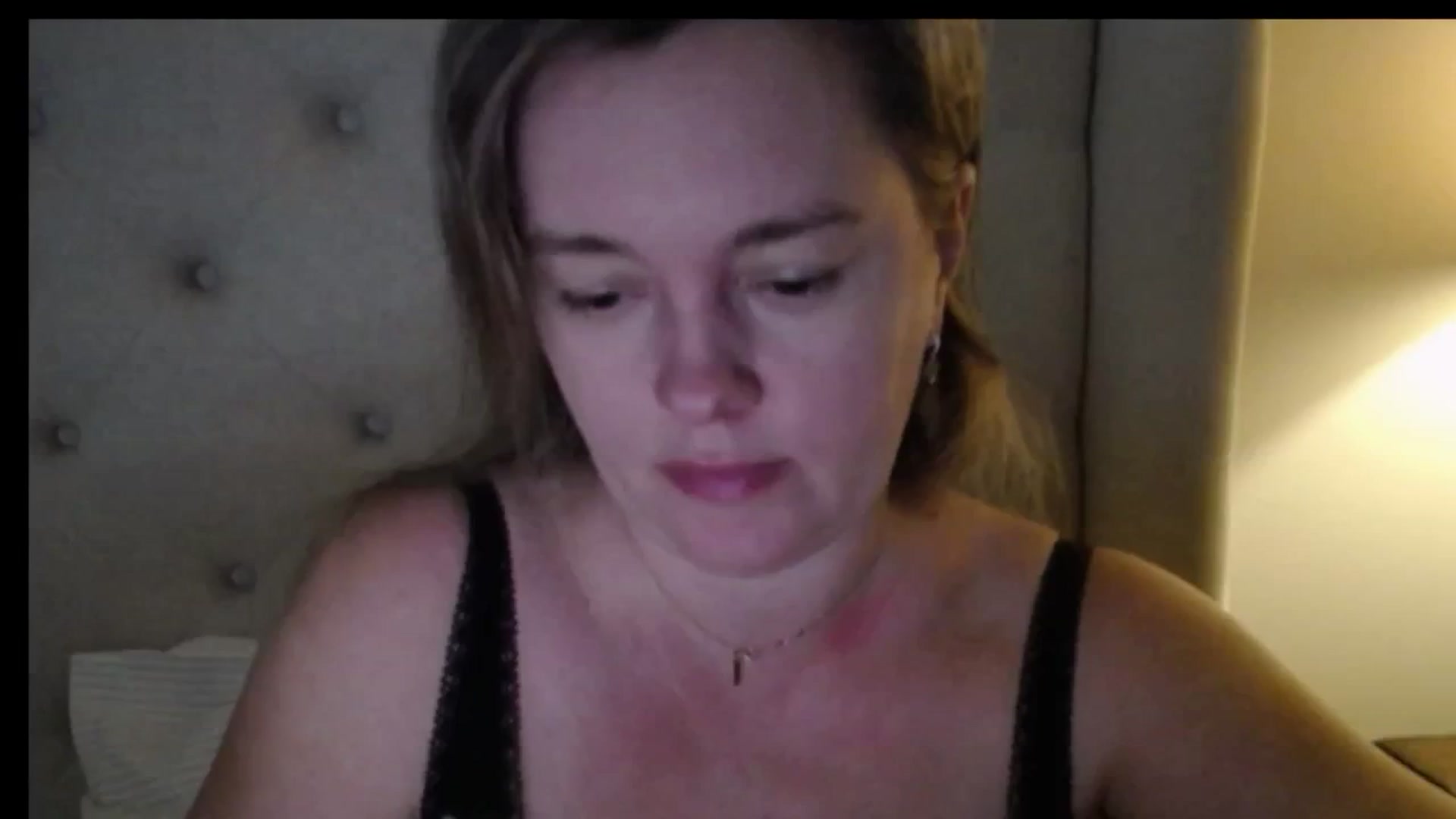 Gallery image thumbnail from J0llye's myfreecams stream on, 12/30/2025, 21:21 image 7 of 20