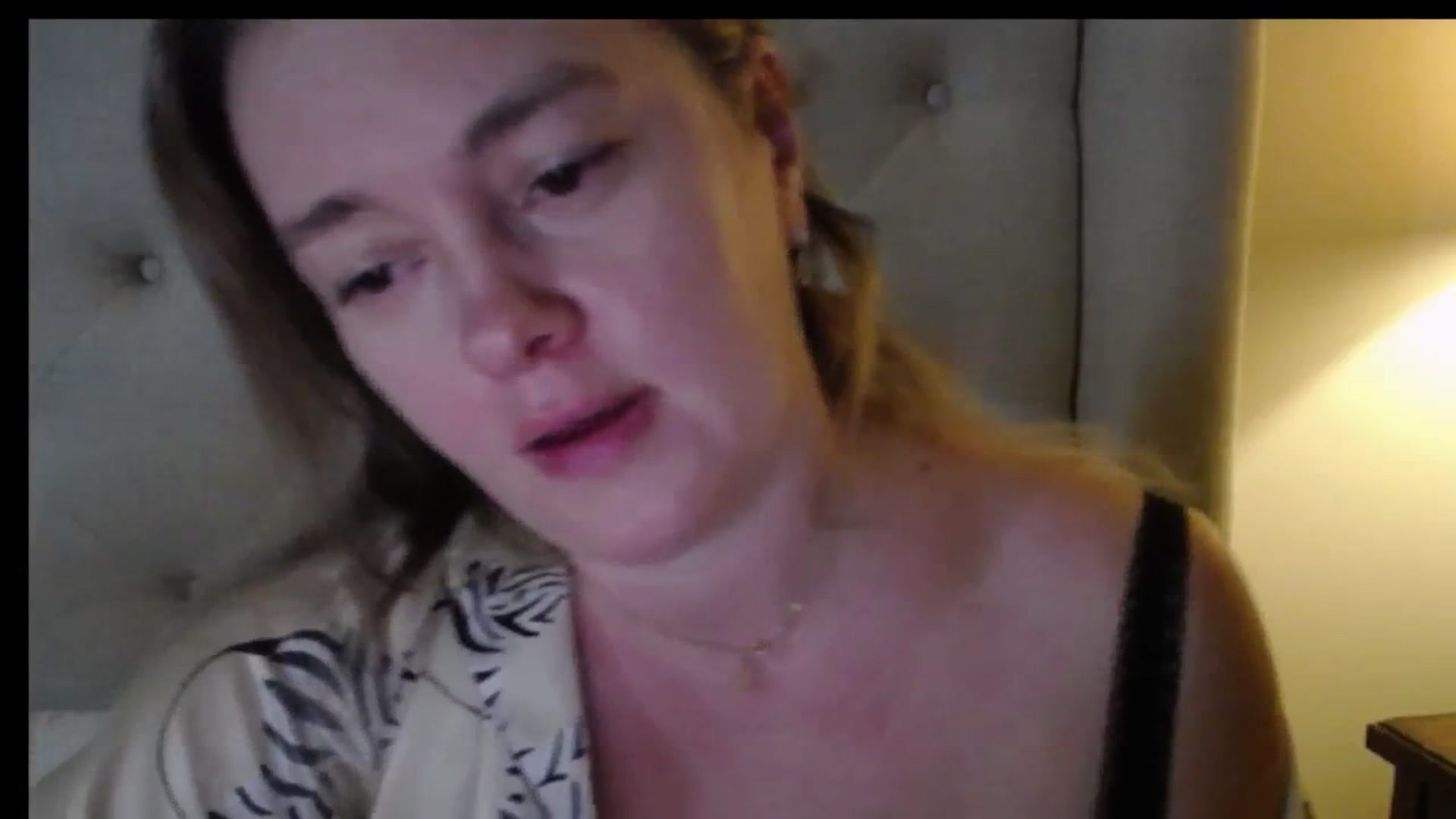 Gallery image thumbnail from J0llye's myfreecams stream on, 12/31/2025, 21:03 image 6 of 20