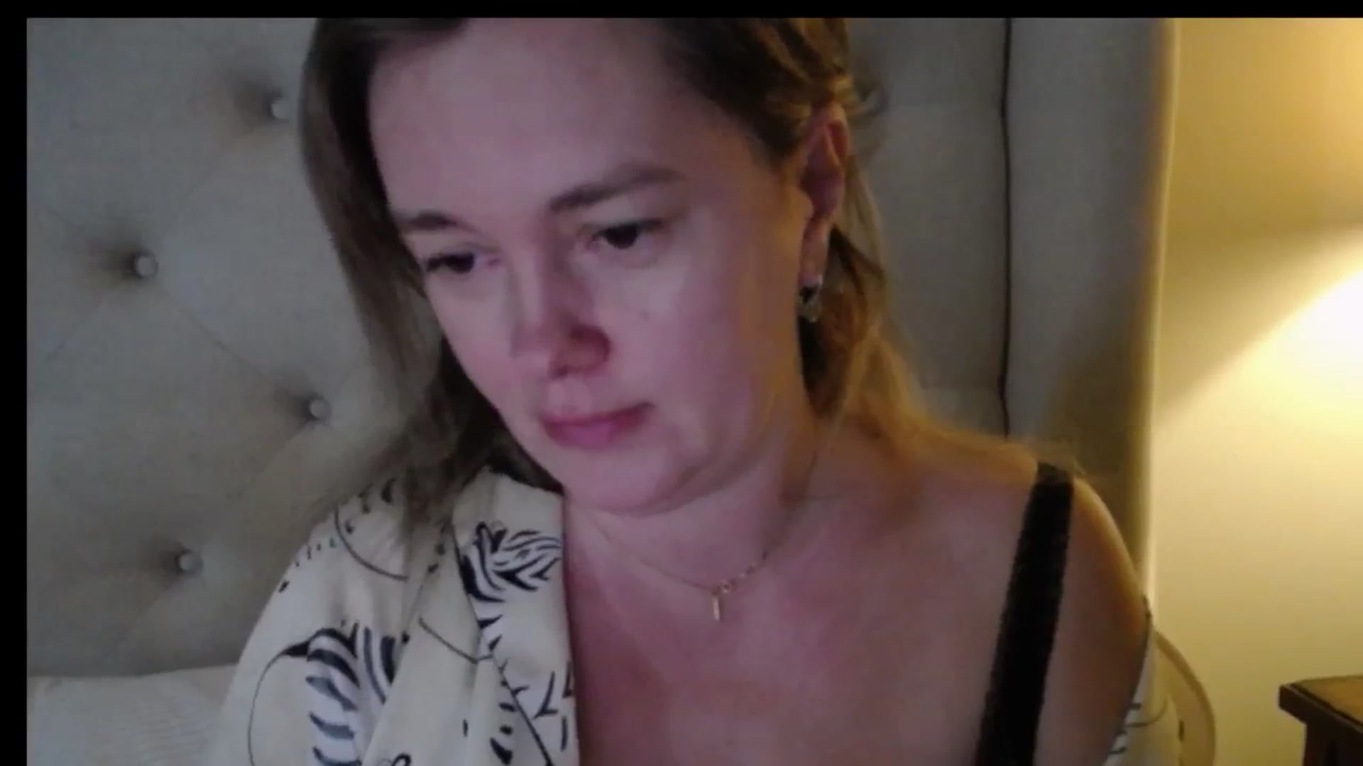 Gallery image thumbnail from J0llye's myfreecams stream on, 12/31/2025, 21:03 image 7 of 20