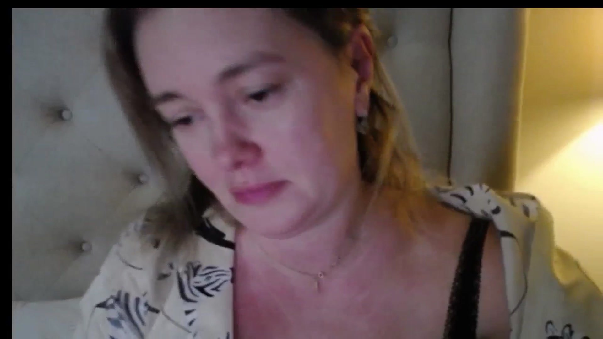 Gallery image thumbnail from J0llye's myfreecams stream on, 12/31/2025, 21:03 image 9 of 20