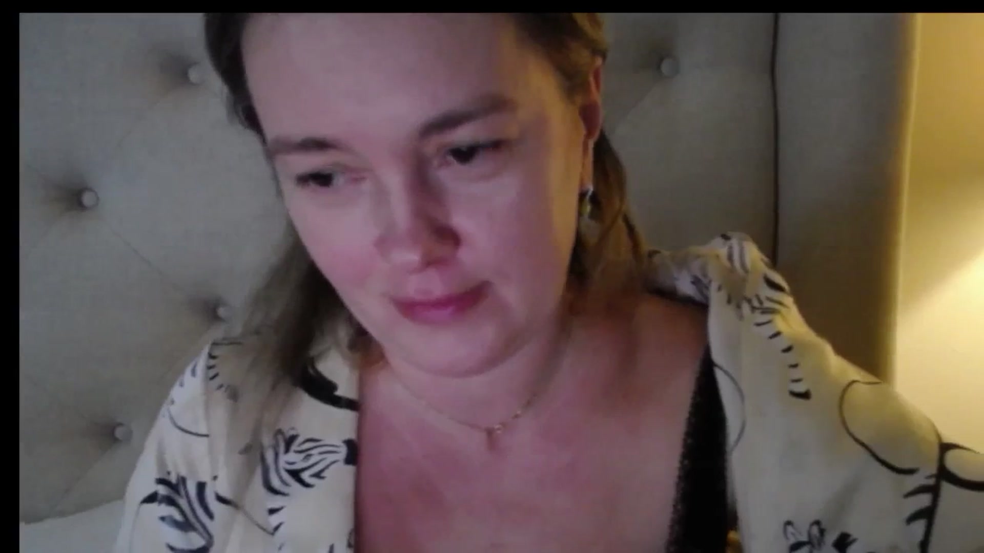 Gallery image thumbnail from J0llye's myfreecams stream on, 12/31/2025, 21:03 image 17 of 20