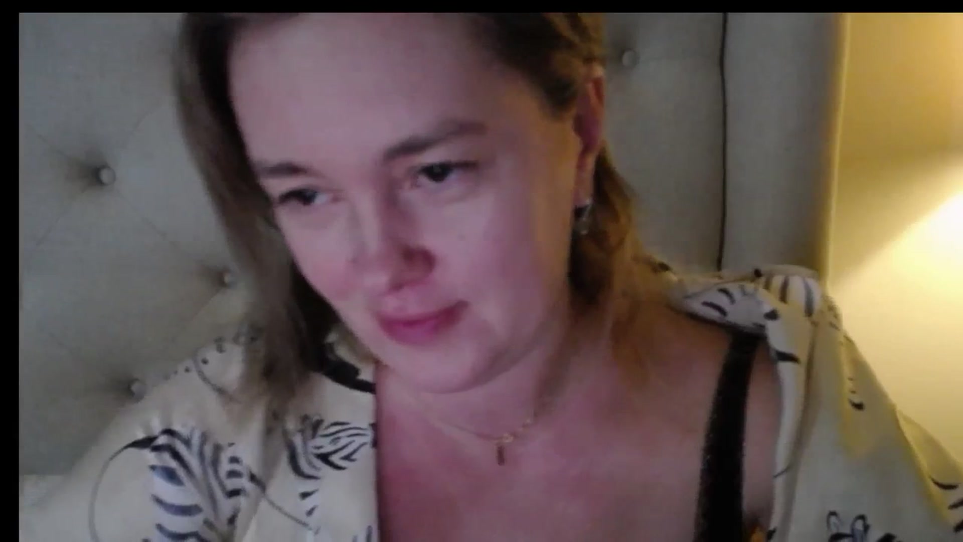 Gallery image thumbnail from J0llye's myfreecams stream on, 12/31/2025, 21:03 image 10 of 20