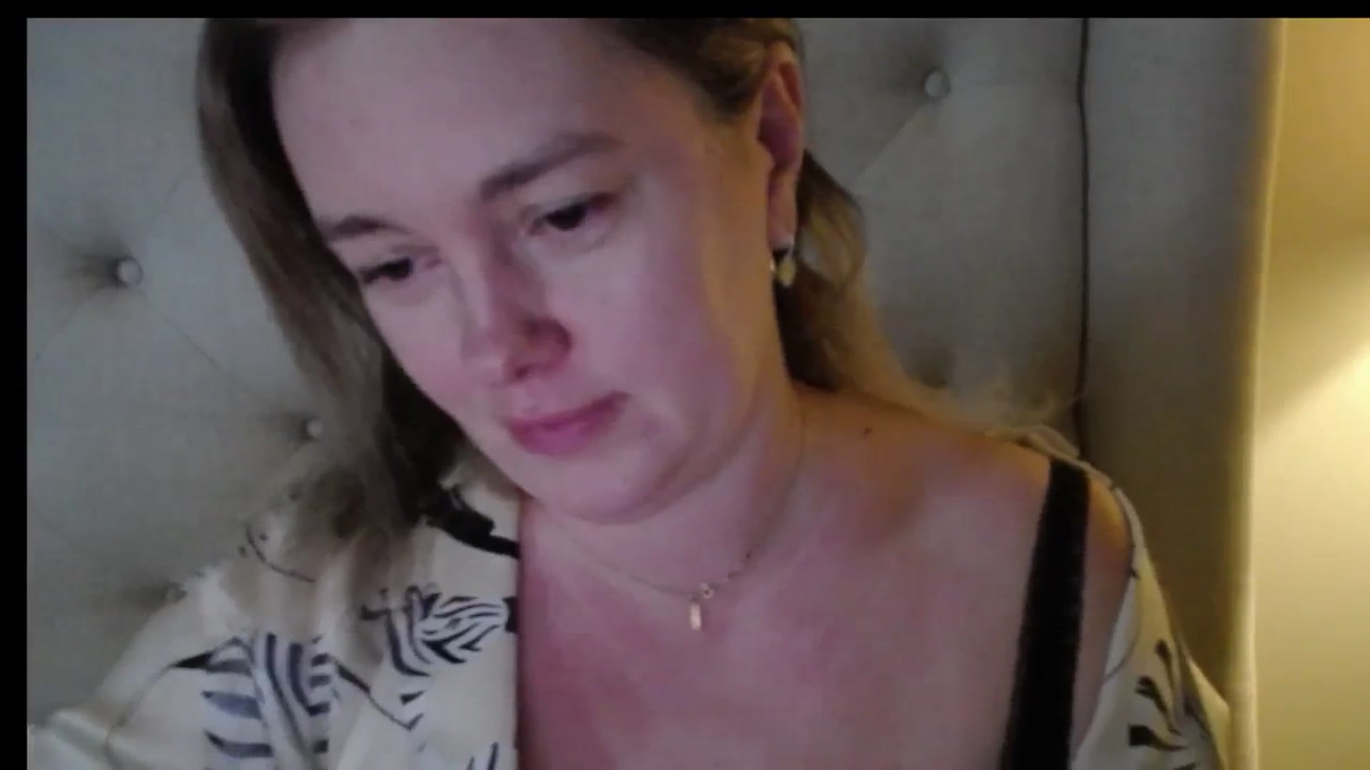 Gallery image thumbnail from J0llye's myfreecams stream on, 12/31/2025, 21:03 image 11 of 20