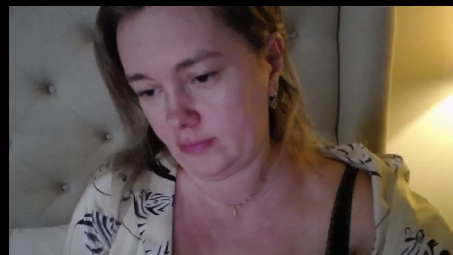Gallery image thumbnail from J0llye's myfreecams stream on, 12/31/2025, 21:03 image 8 of 20