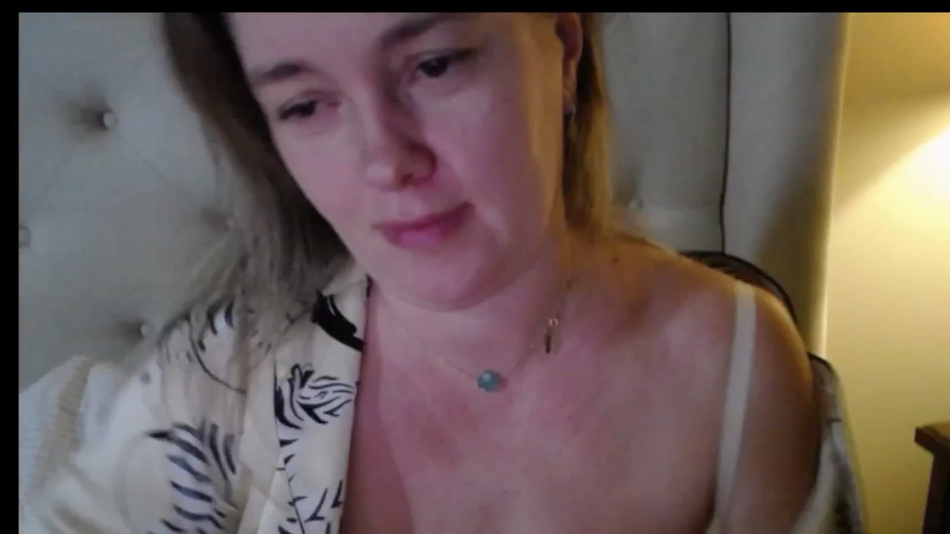 Gallery image thumbnail from J0llye's myfreecams stream on, 01/04/2026, 20:51 image 10 of 20